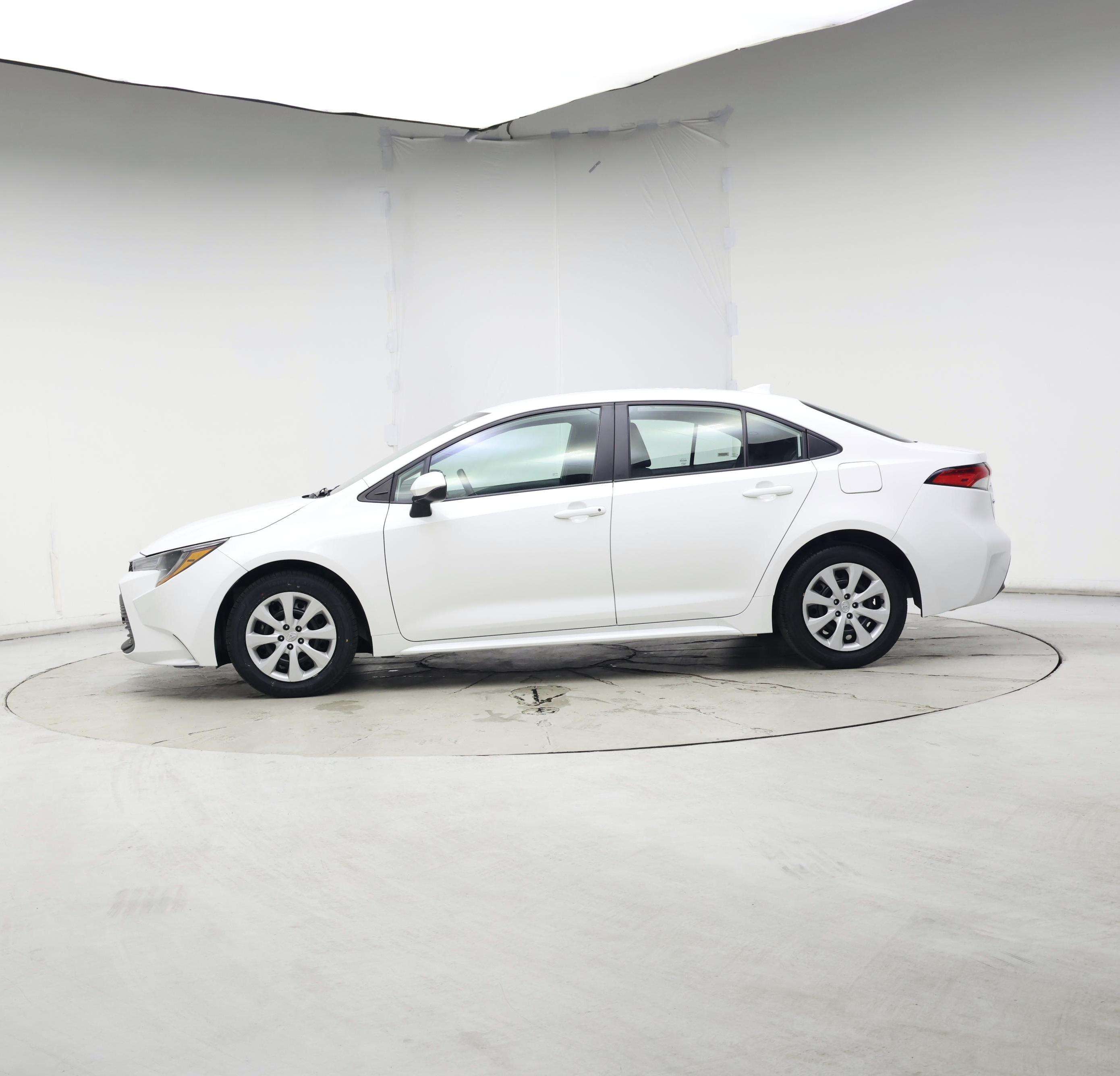 Thumbnail: 2024 Toyota Corolla - 3