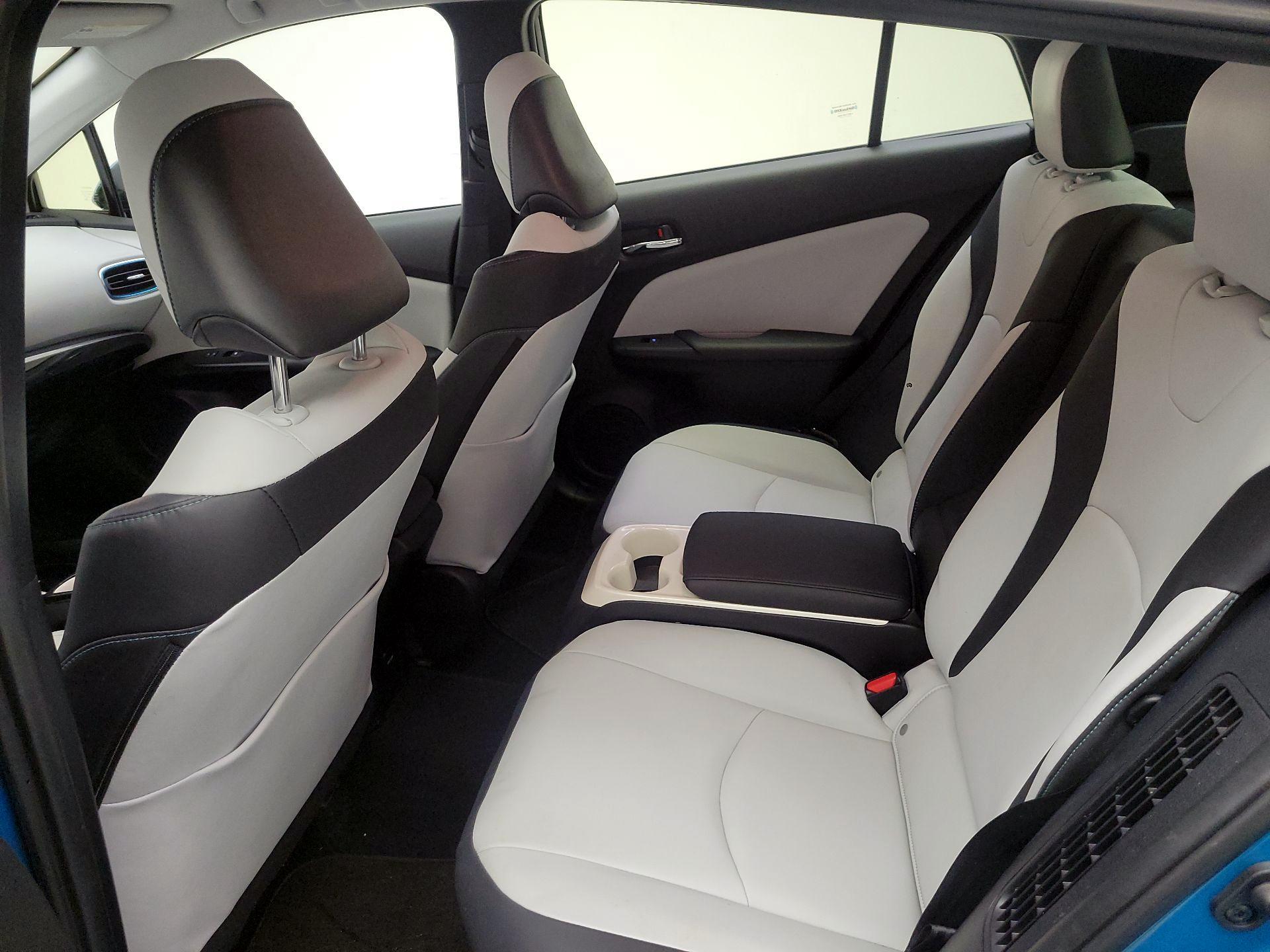 Thumbnail: 2017 Toyota Prius Prime - 20