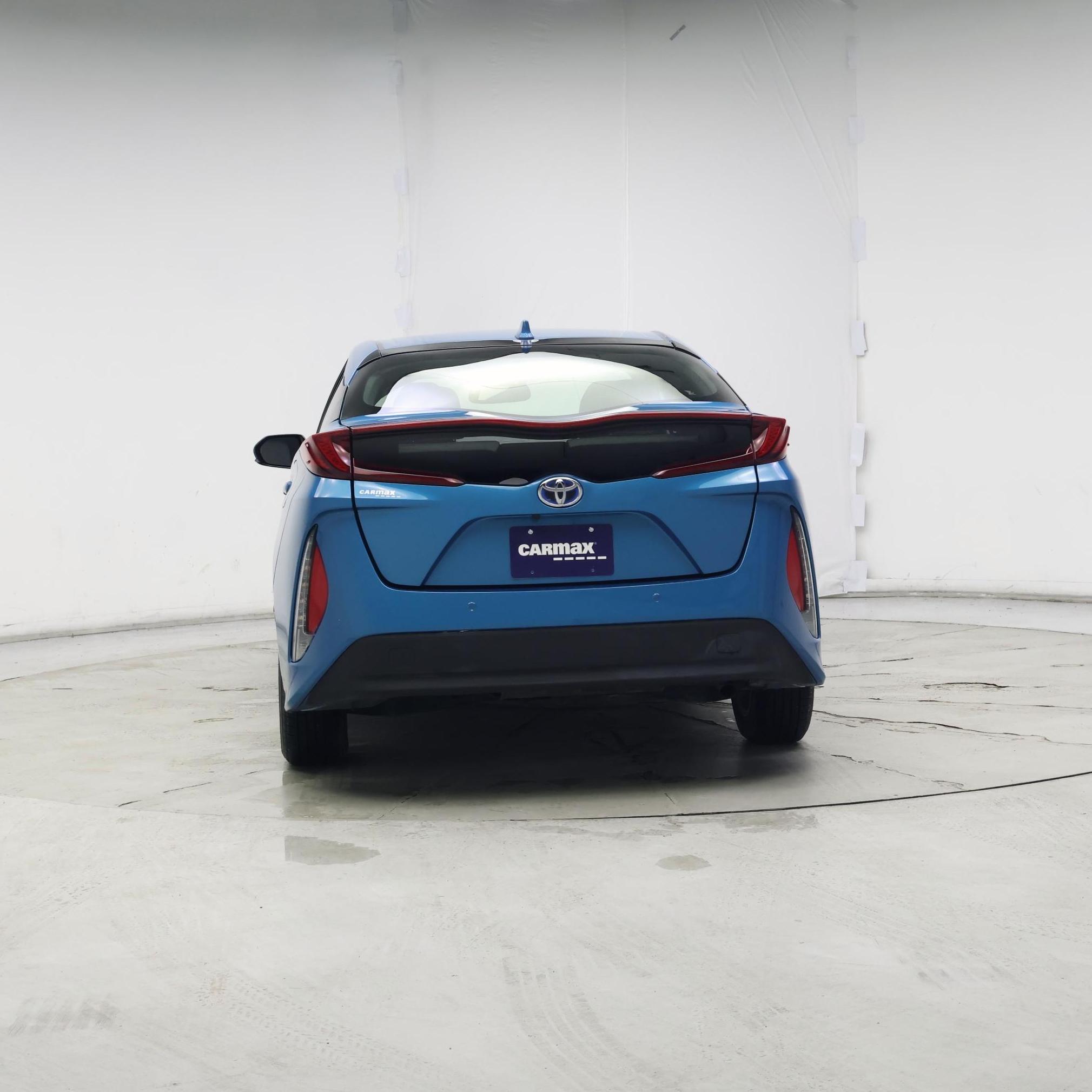 Thumbnail: 2017 Toyota Prius Prime - 6