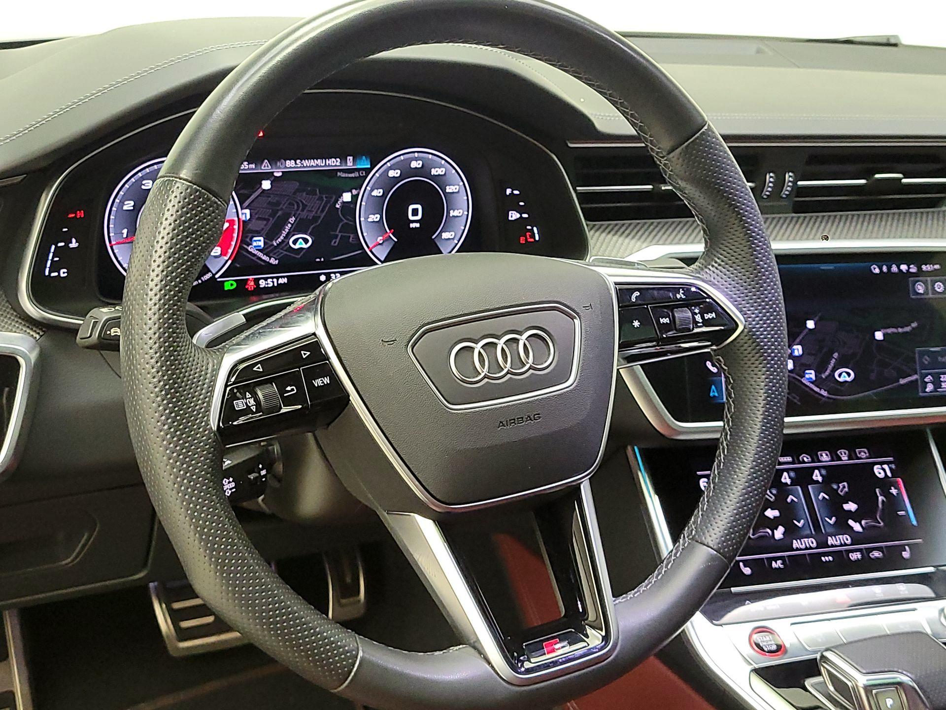 Thumbnail: 2022 Audi S6 - 10