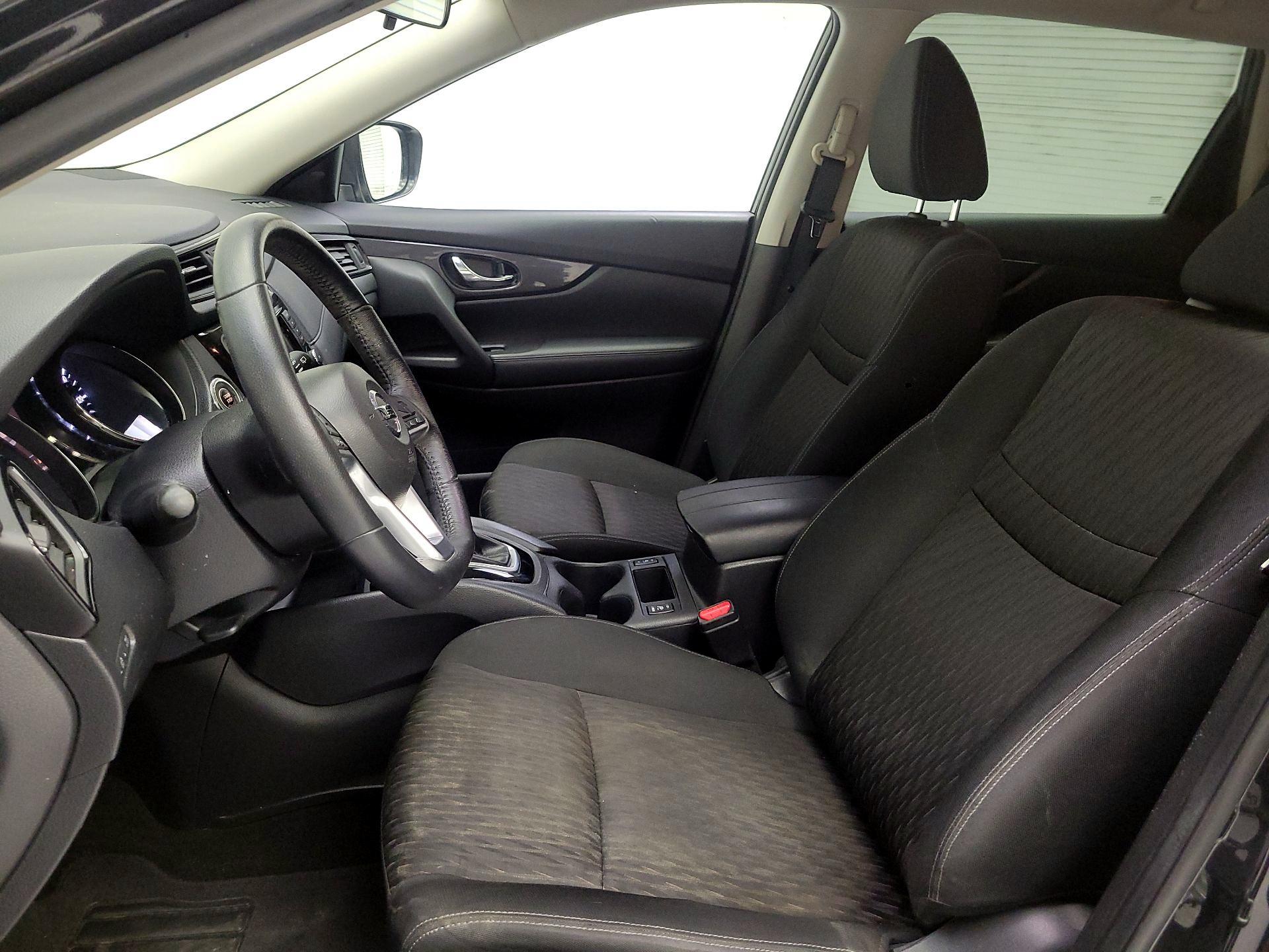 Thumbnail: 2019 Nissan Rogue - 9