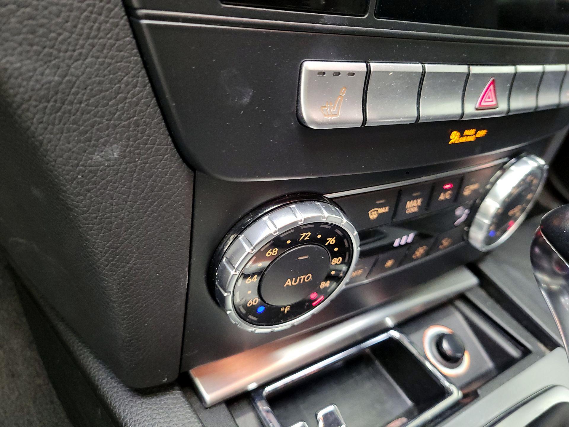 Thumbnail: 2015 Mercedes-Benz C-Class - 15