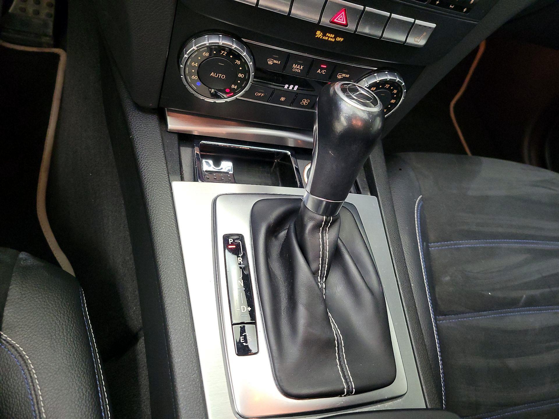 Thumbnail: 2015 Mercedes-Benz C-Class - 16