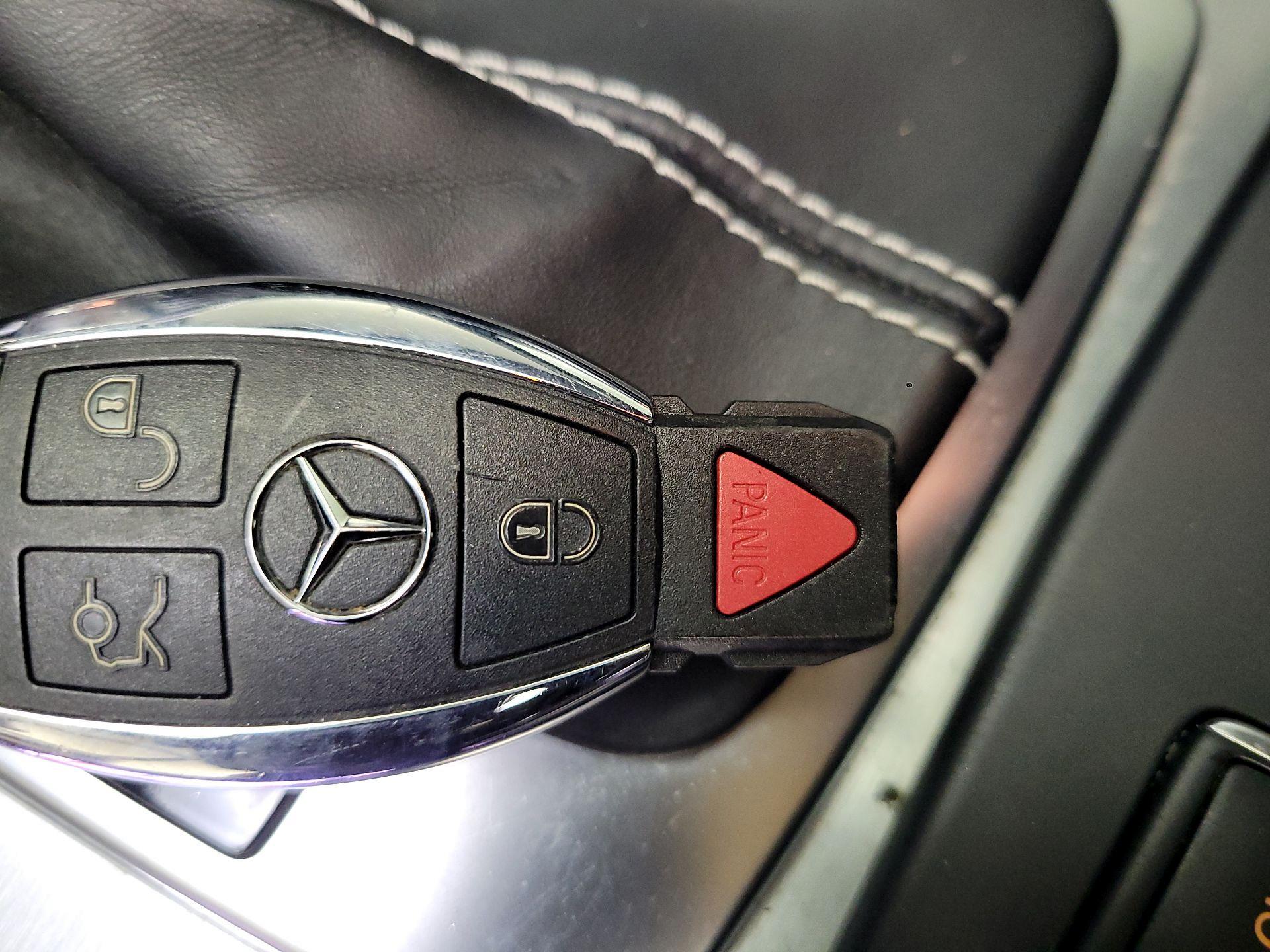 Thumbnail: 2015 Mercedes-Benz C-Class - 20