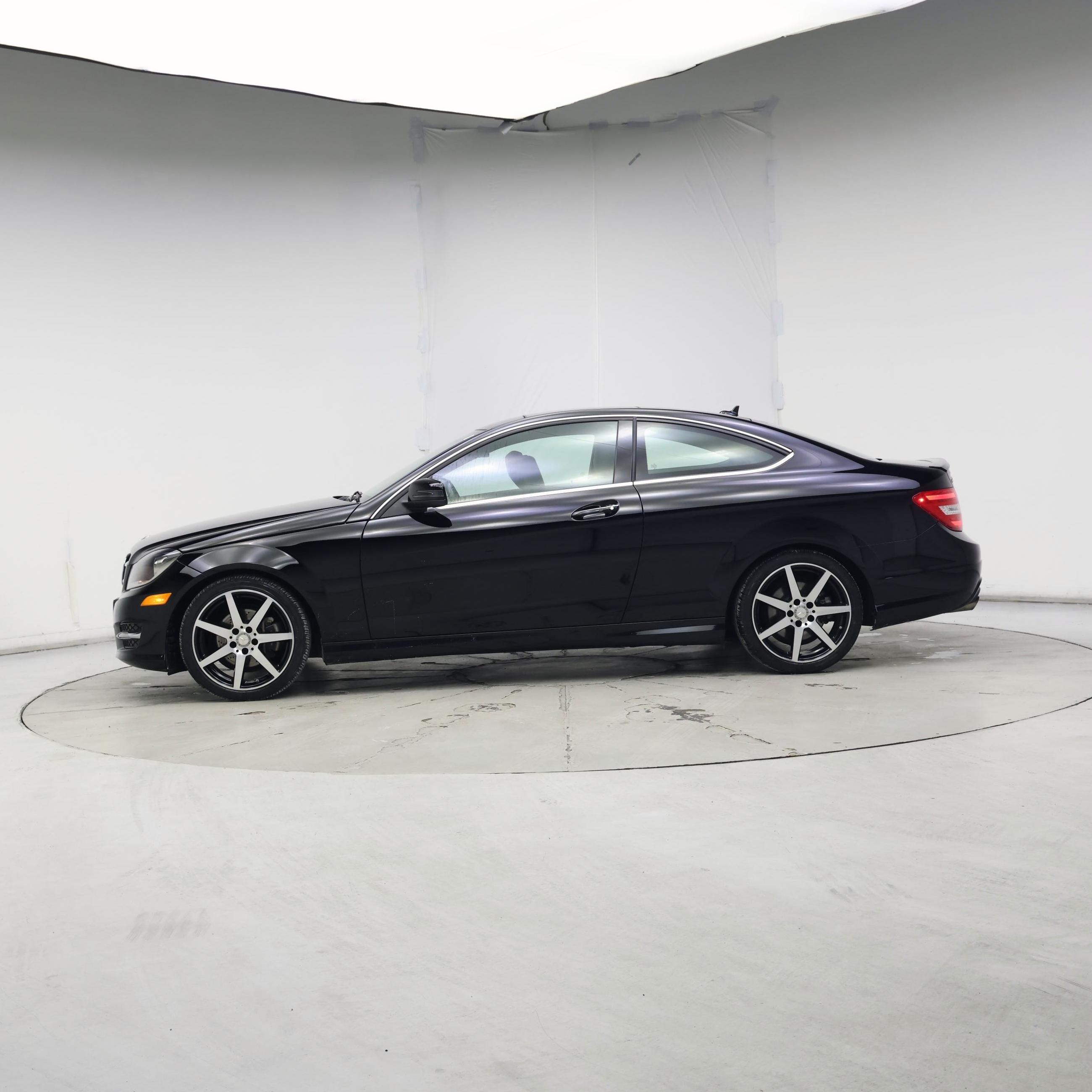 Thumbnail: 2015 Mercedes-Benz C-Class - 3