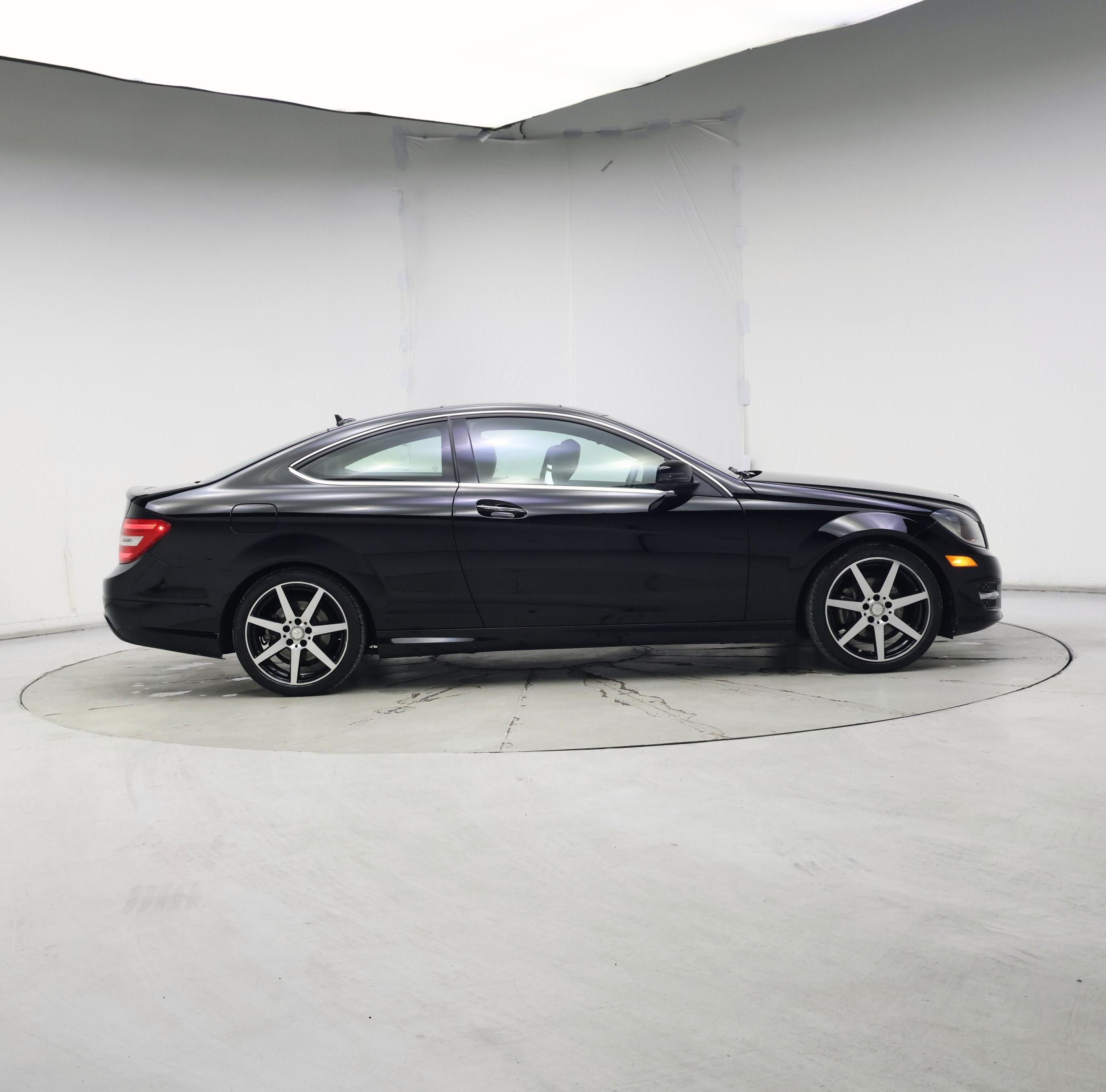 Thumbnail: 2015 Mercedes-Benz C-Class - 7