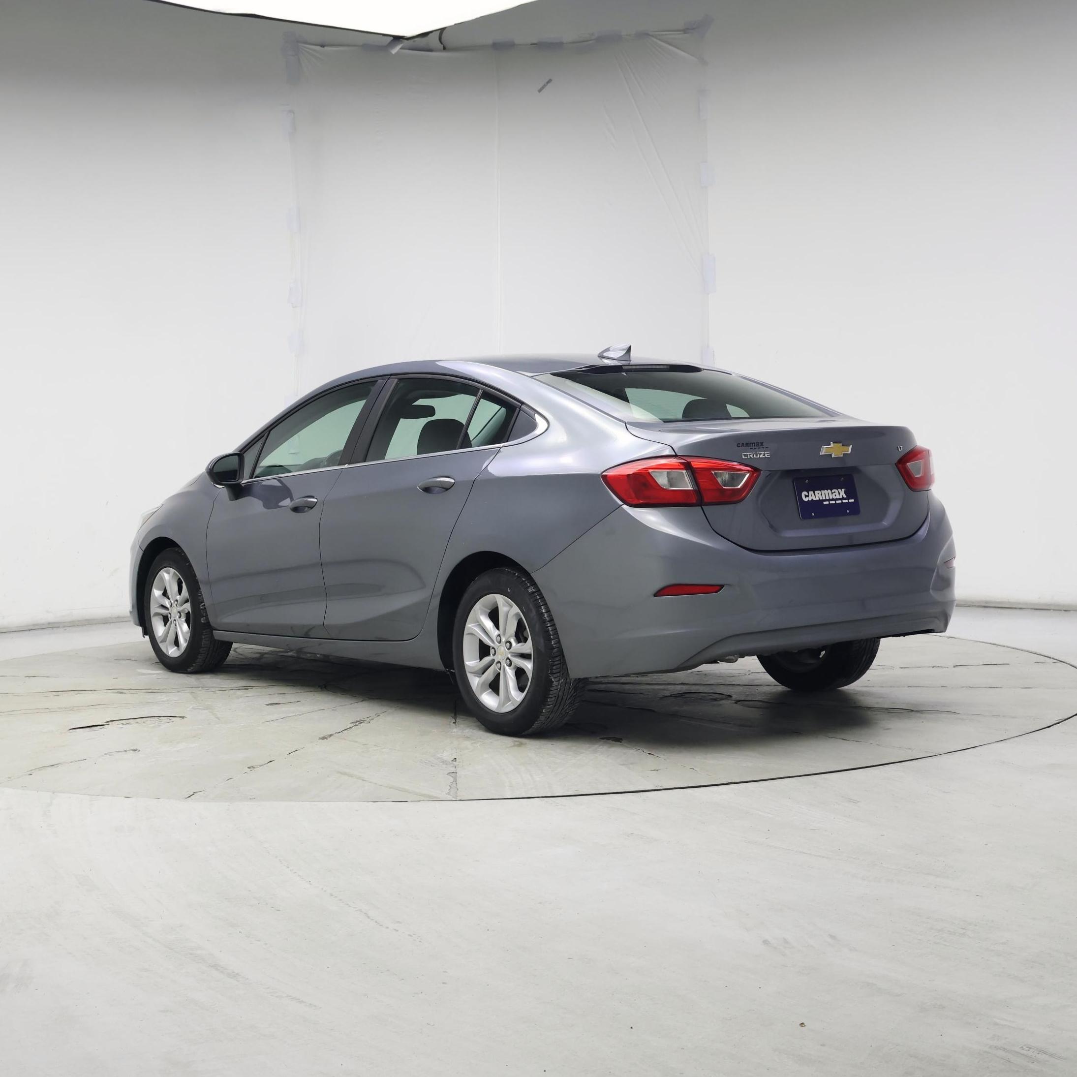 Thumbnail: 2019 Chevrolet Cruze - 2