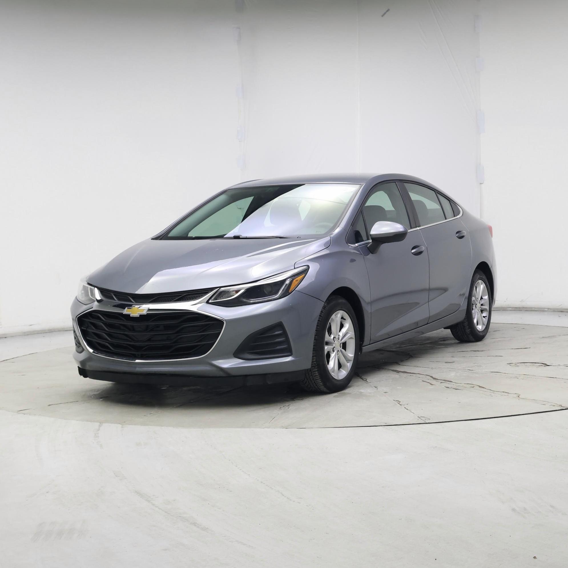 Thumbnail: 2019 Chevrolet Cruze - 4