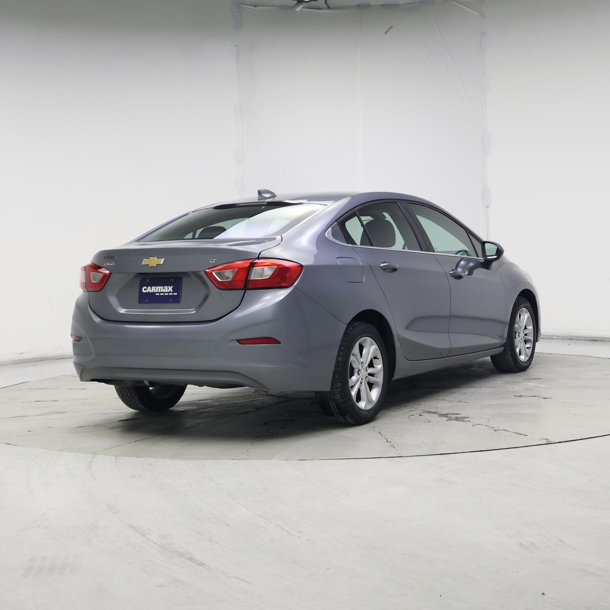 Thumbnail: 2019 Chevrolet Cruze - 8