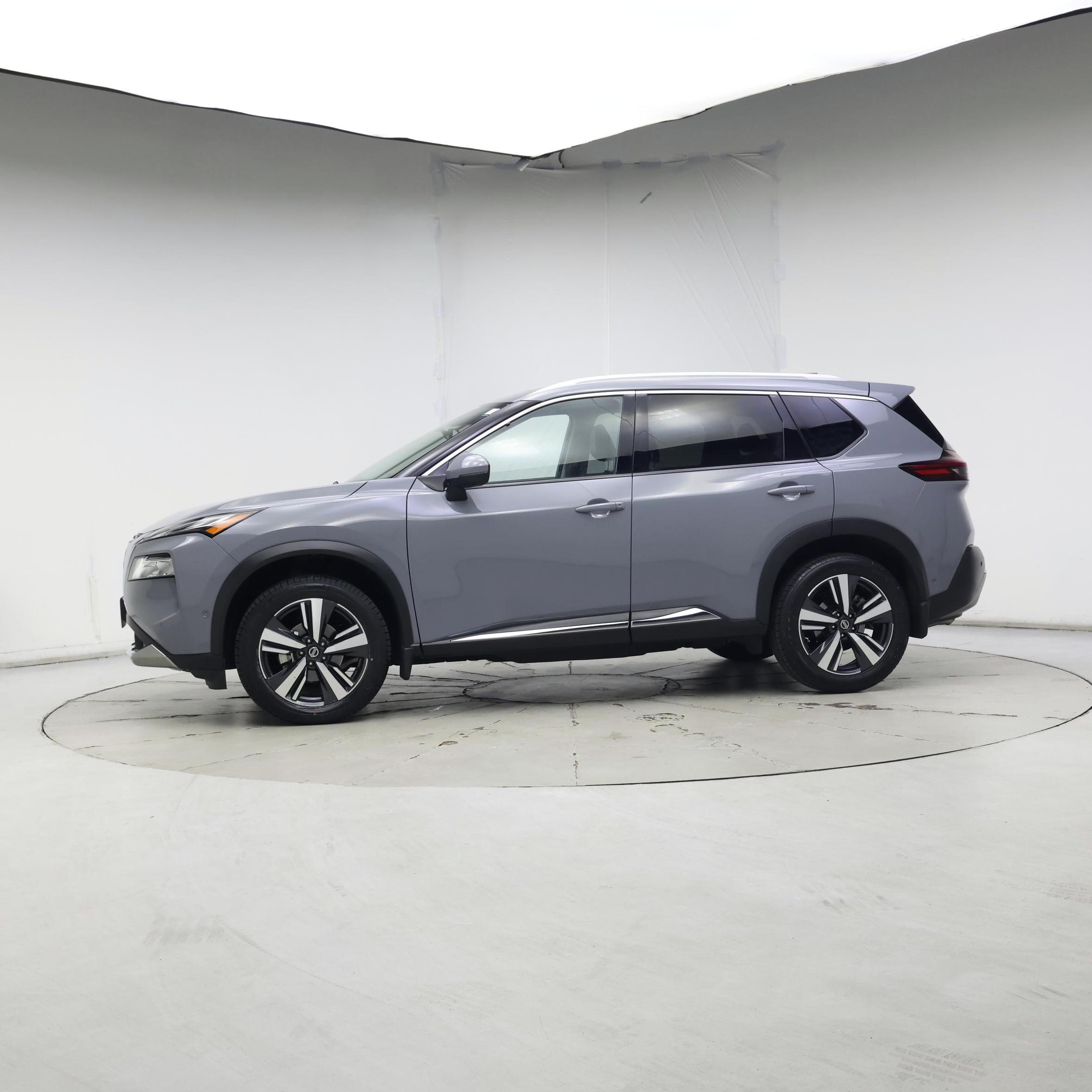 Thumbnail: 2021 Nissan Rogue - 3