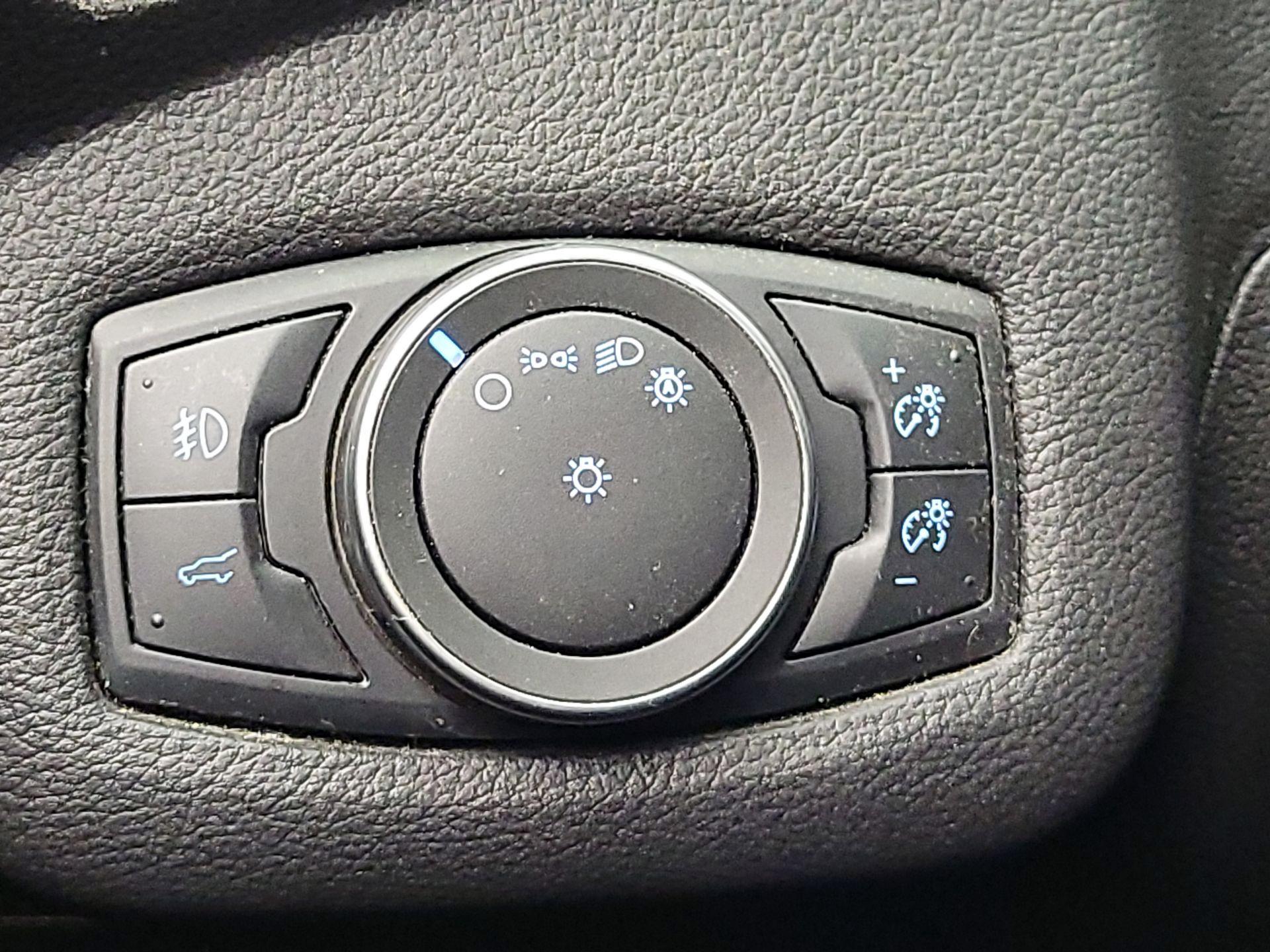 Thumbnail: 2018 Ford Escape - 13