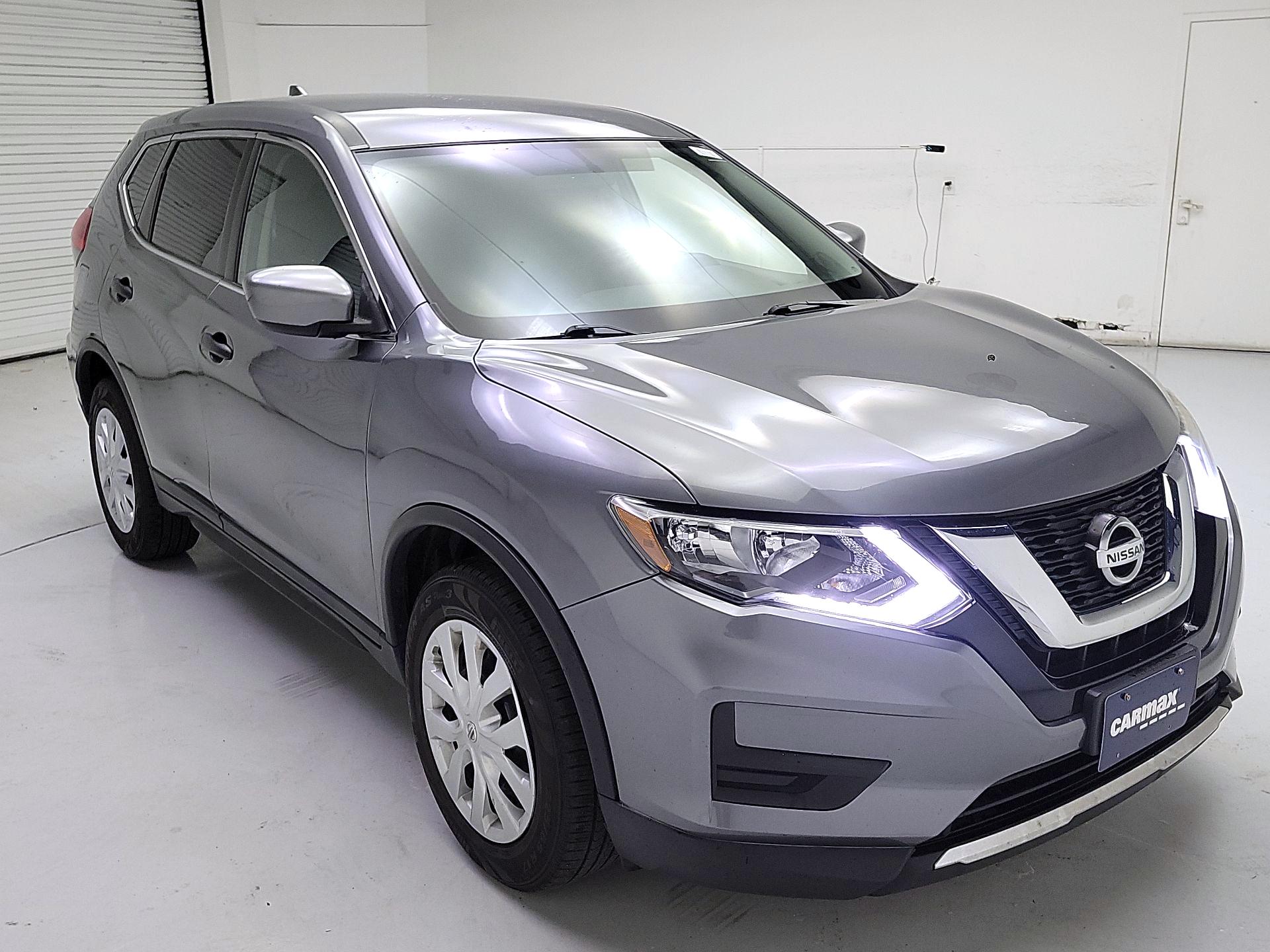 Thumbnail: 2017 Nissan Rogue - 1