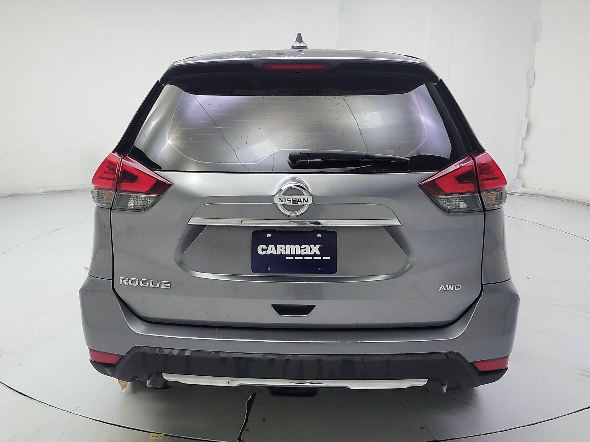 Thumbnail: 2017 Nissan Rogue - 6