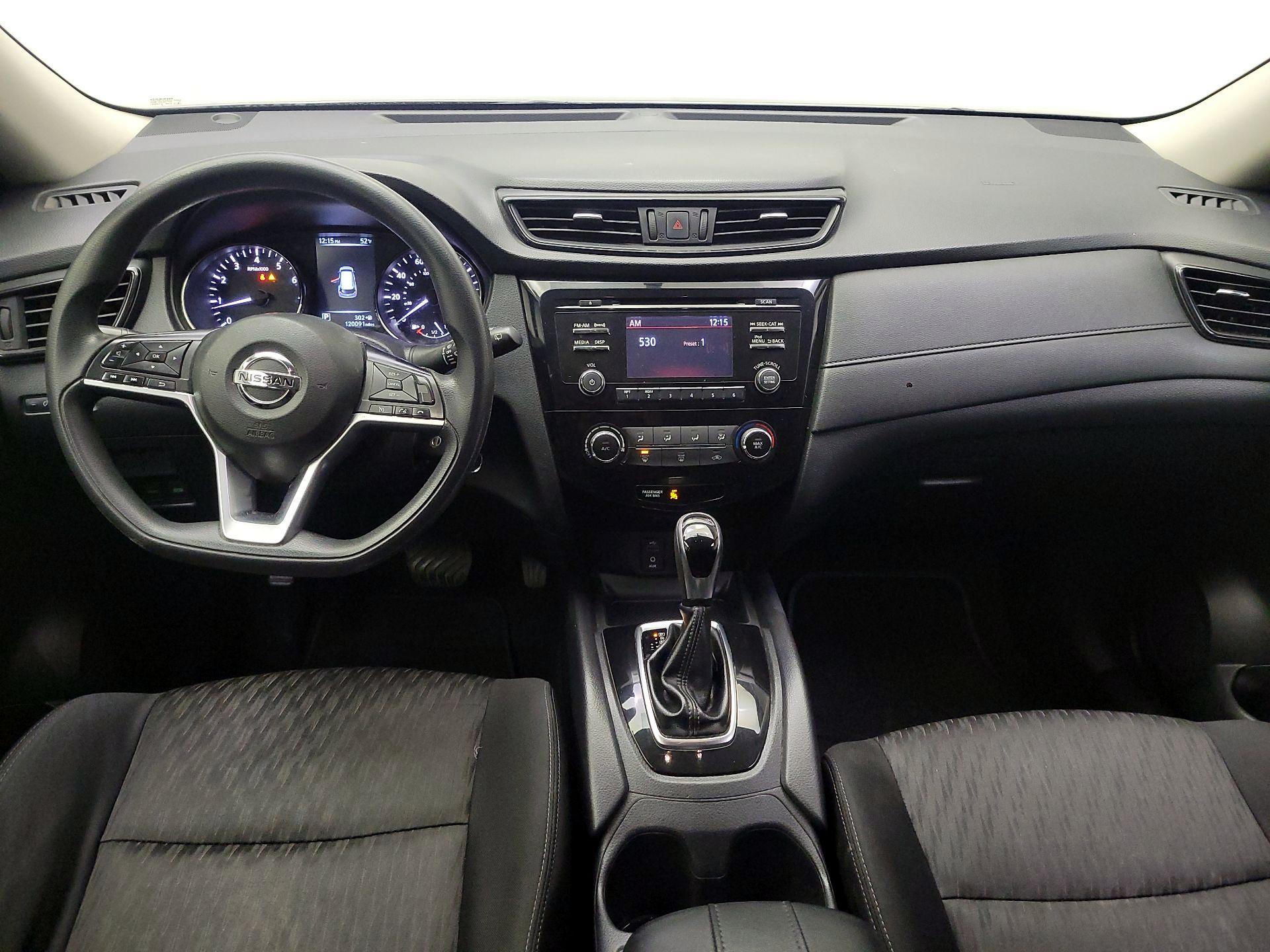 Thumbnail: 2017 Nissan Rogue - 8