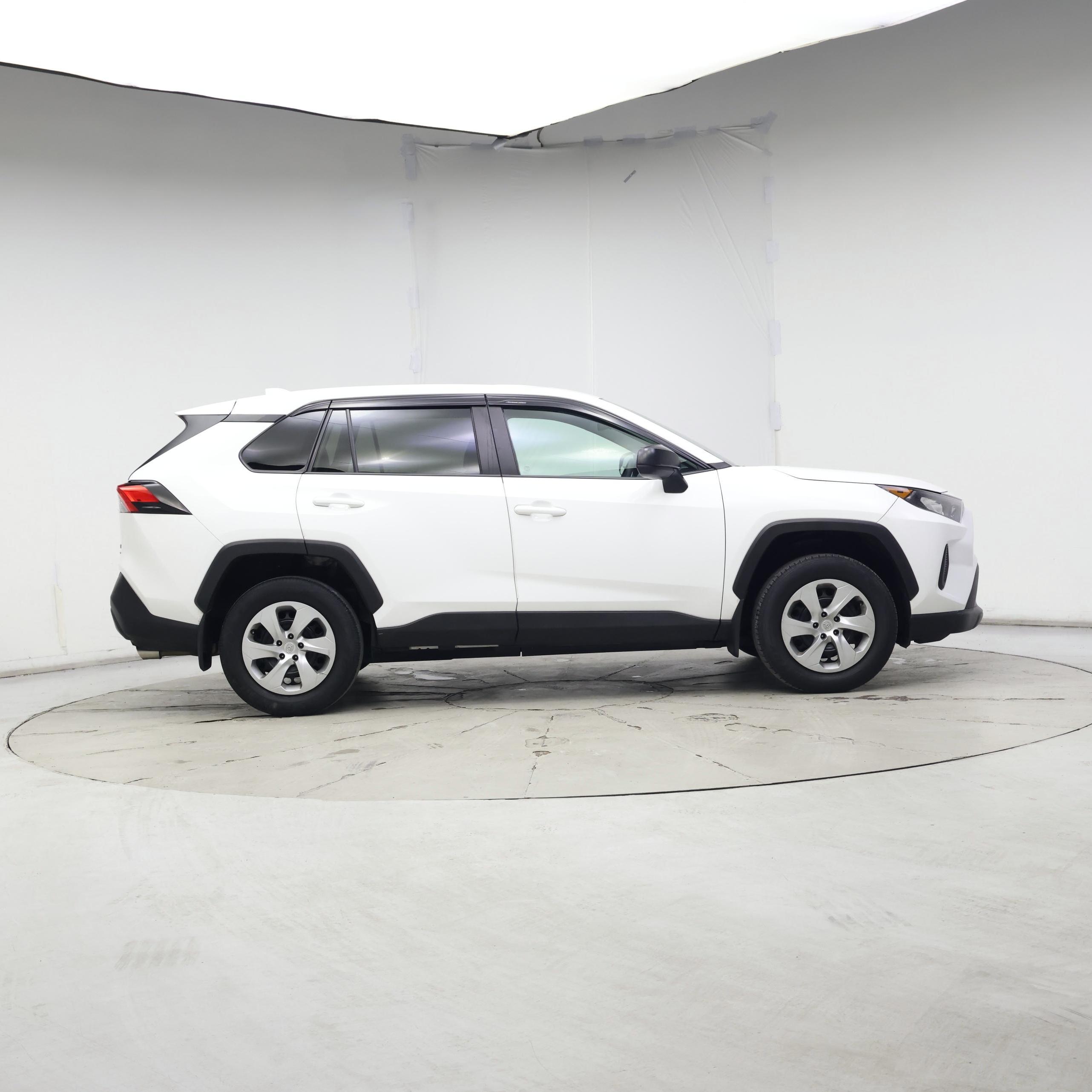 Thumbnail: 2022 Toyota RAV4 - 7