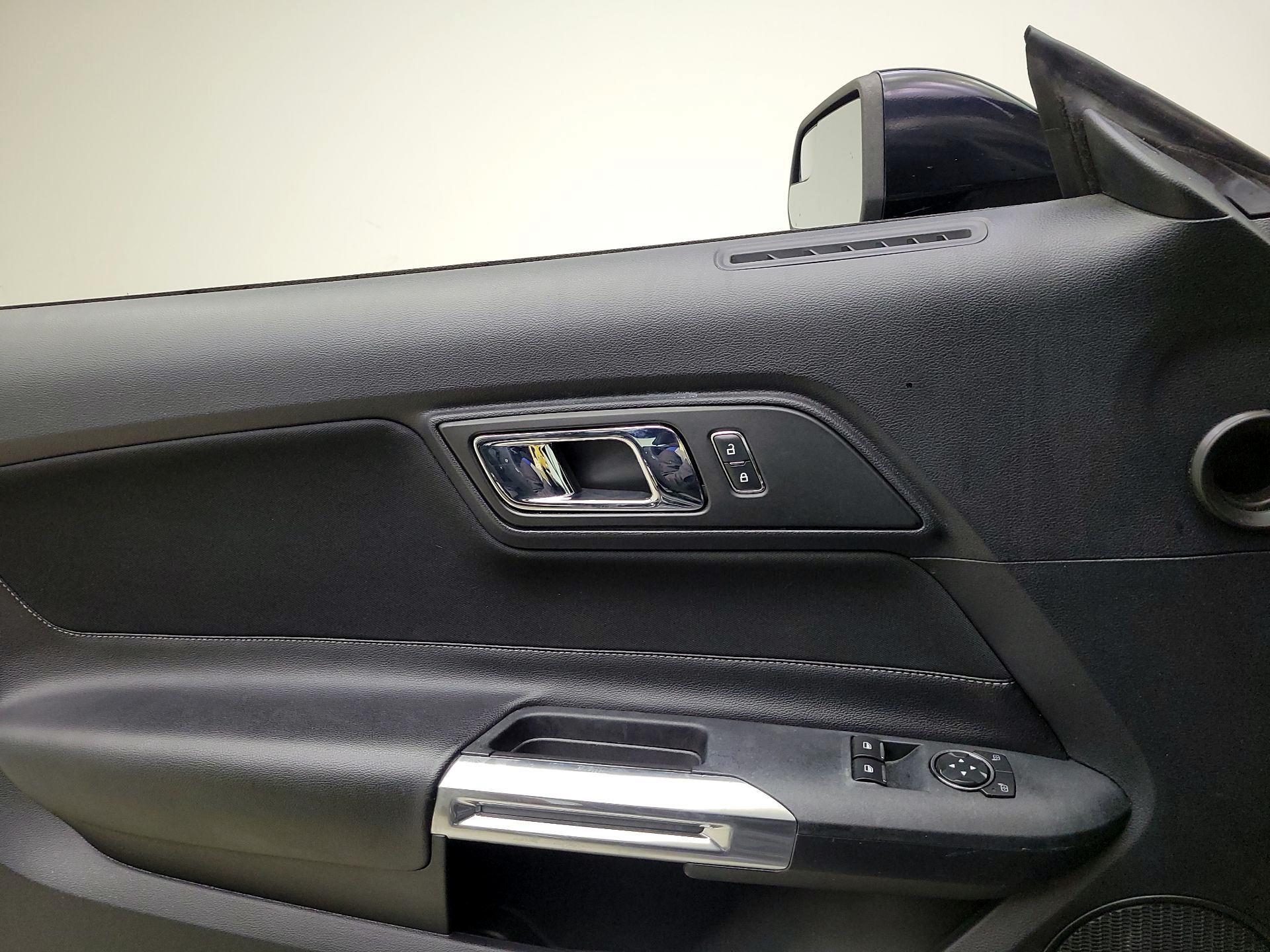 Thumbnail: 2015 Ford Mustang - 12