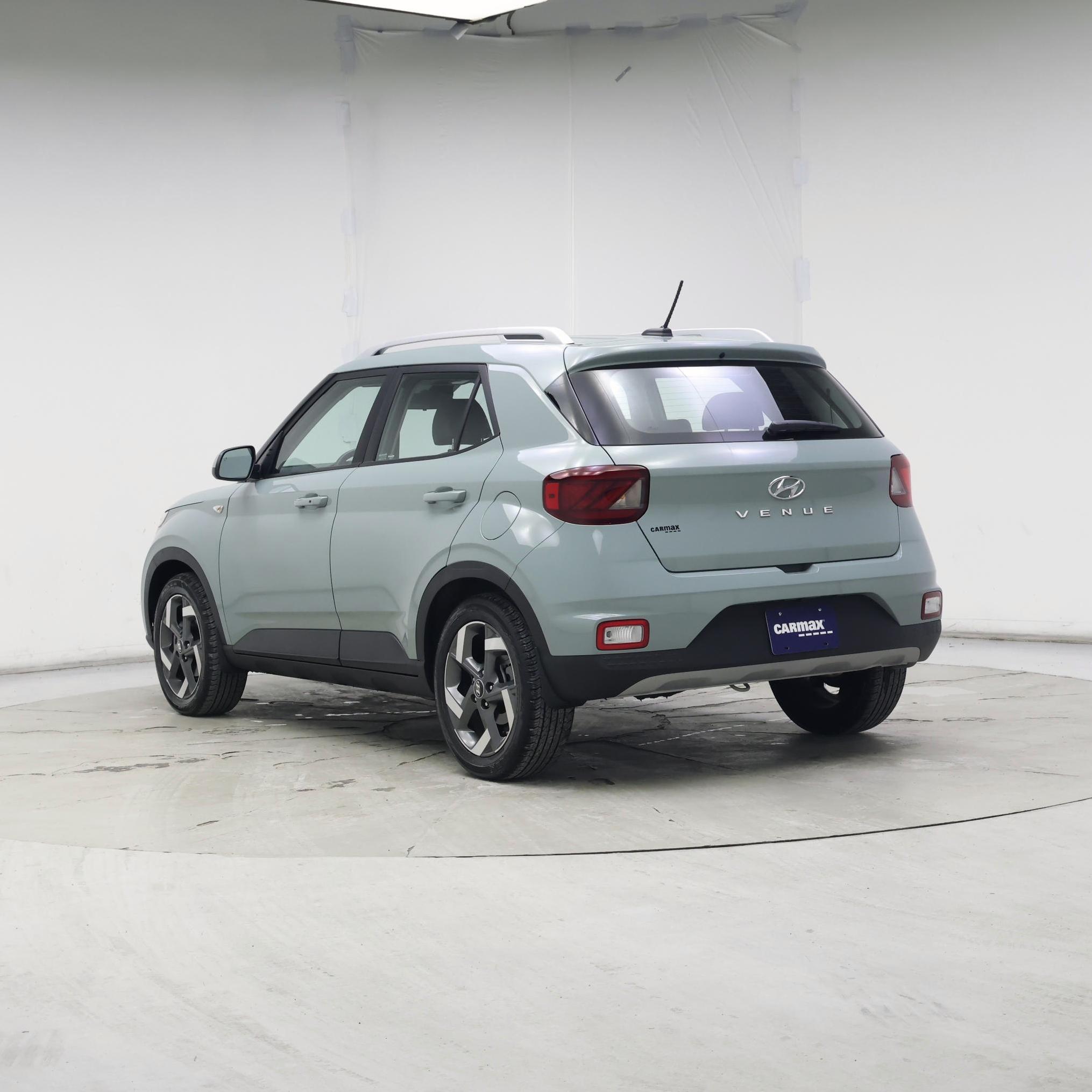 Thumbnail: 2025 Hyundai Venue - 2