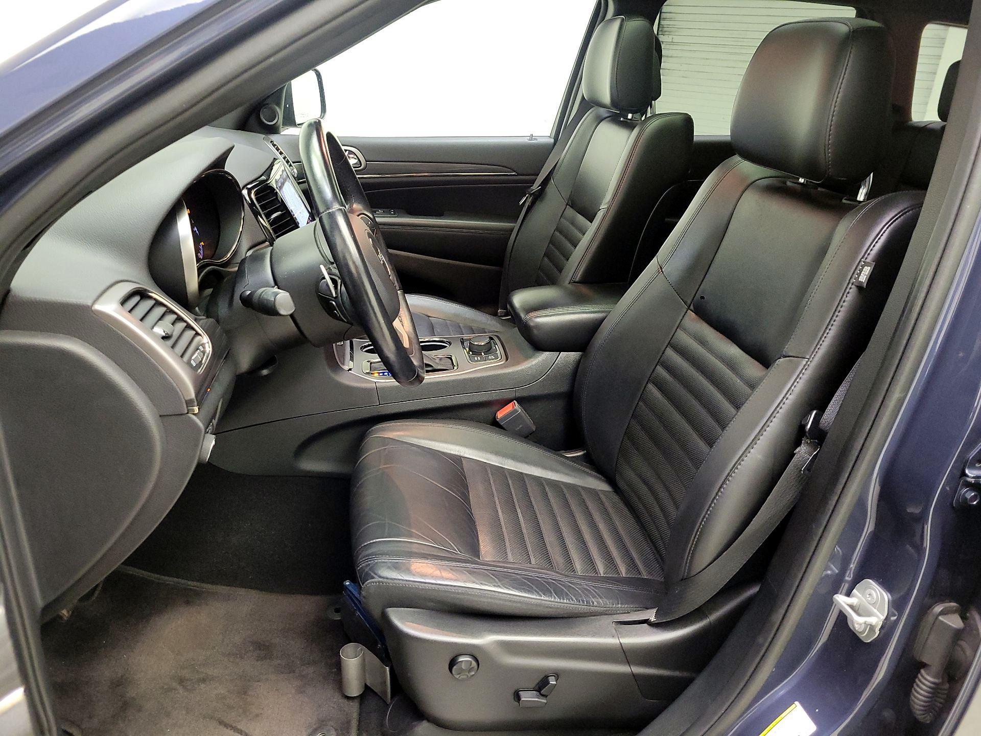 Thumbnail: 2020 Jeep Grand Cherokee - 11