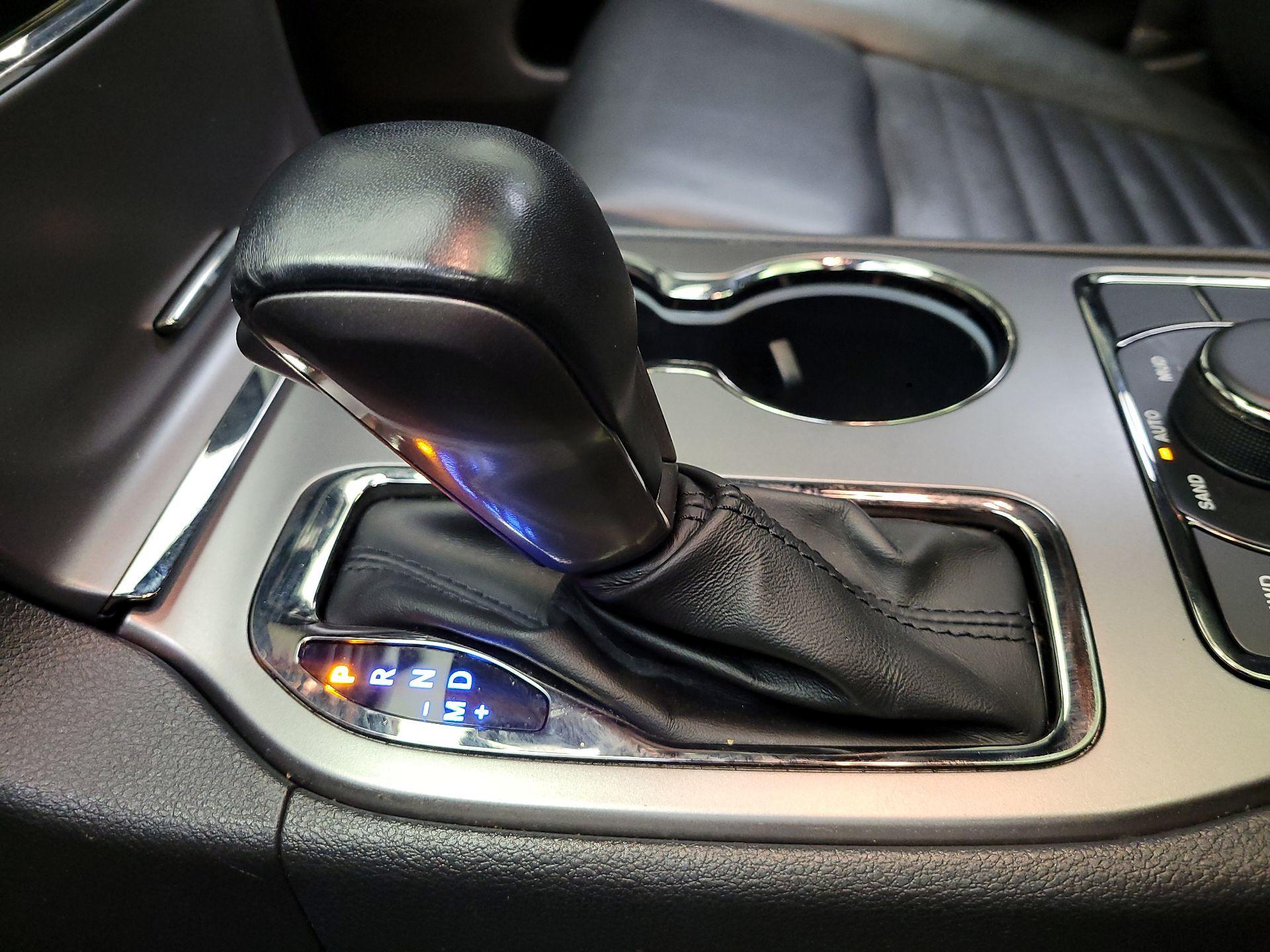 Thumbnail: 2020 Jeep Grand Cherokee - 18