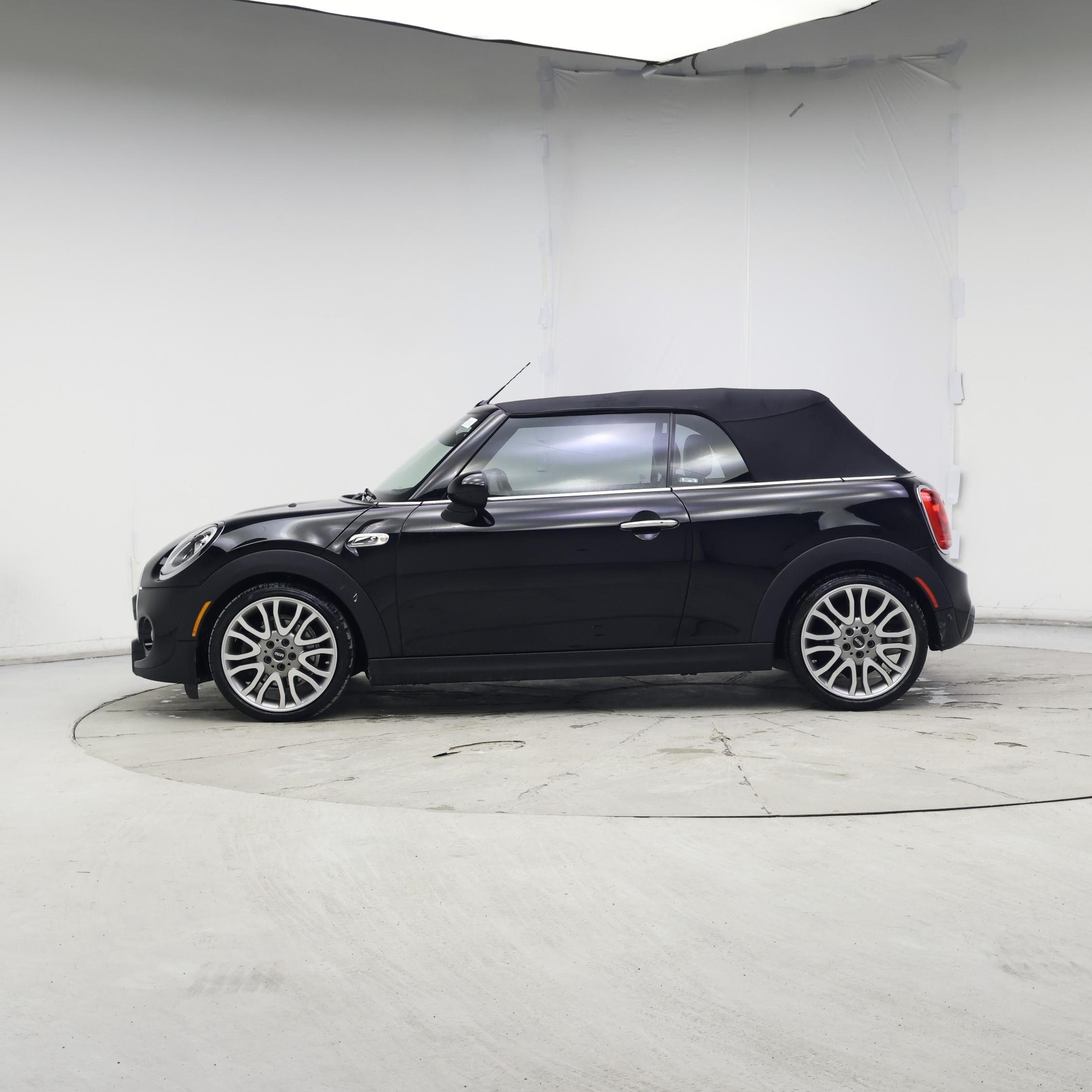 Thumbnail: 2016 MINI Cooper - 3