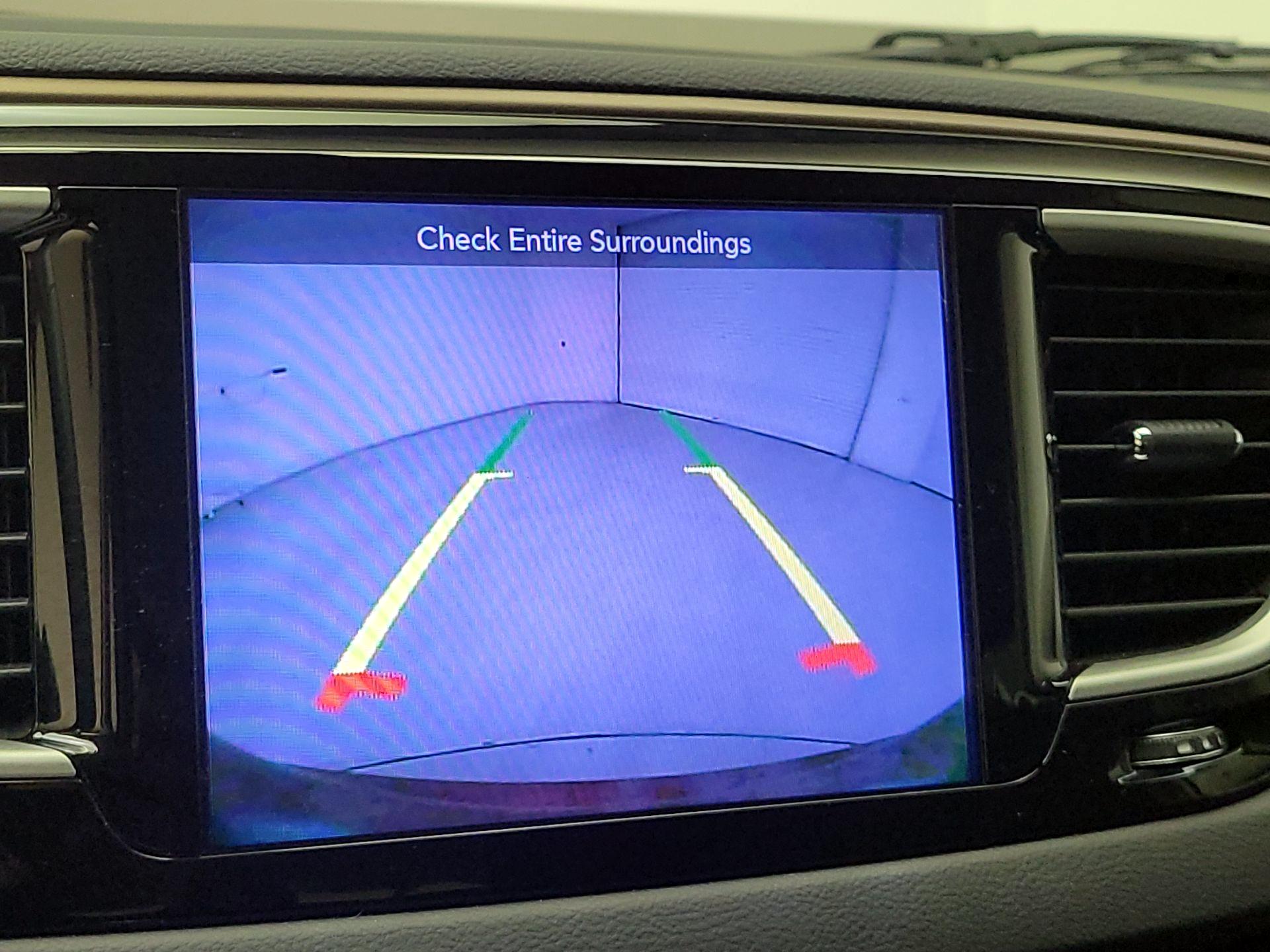 Thumbnail: 2017 Chrysler Pacifica - 15