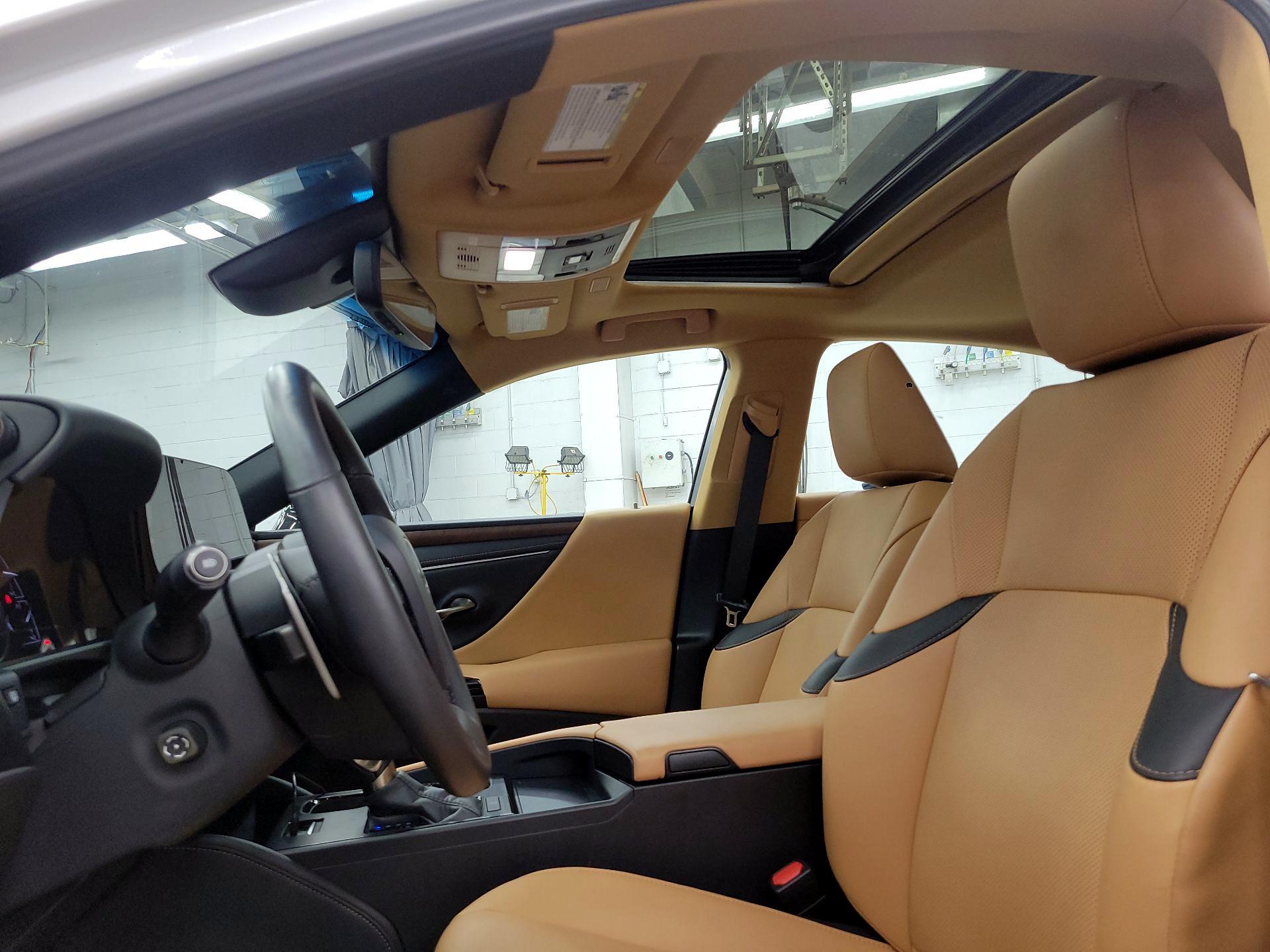 Thumbnail: 2024 Lexus ES - 18