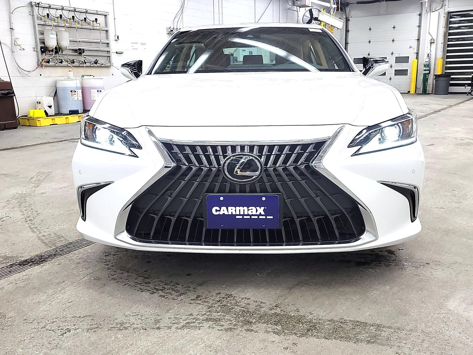 Thumbnail: 2024 Lexus ES - 2