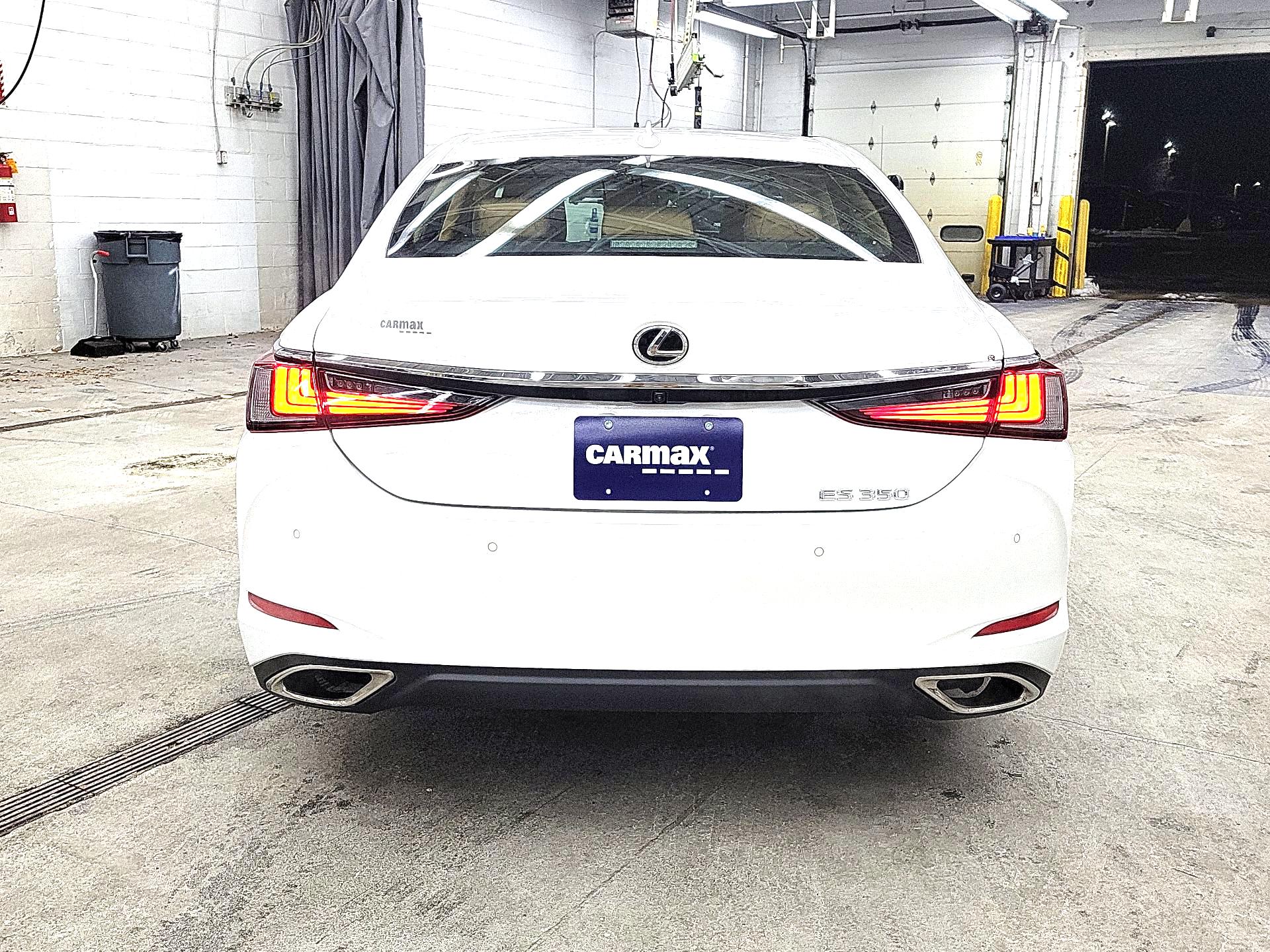 Thumbnail: 2024 Lexus ES - 6