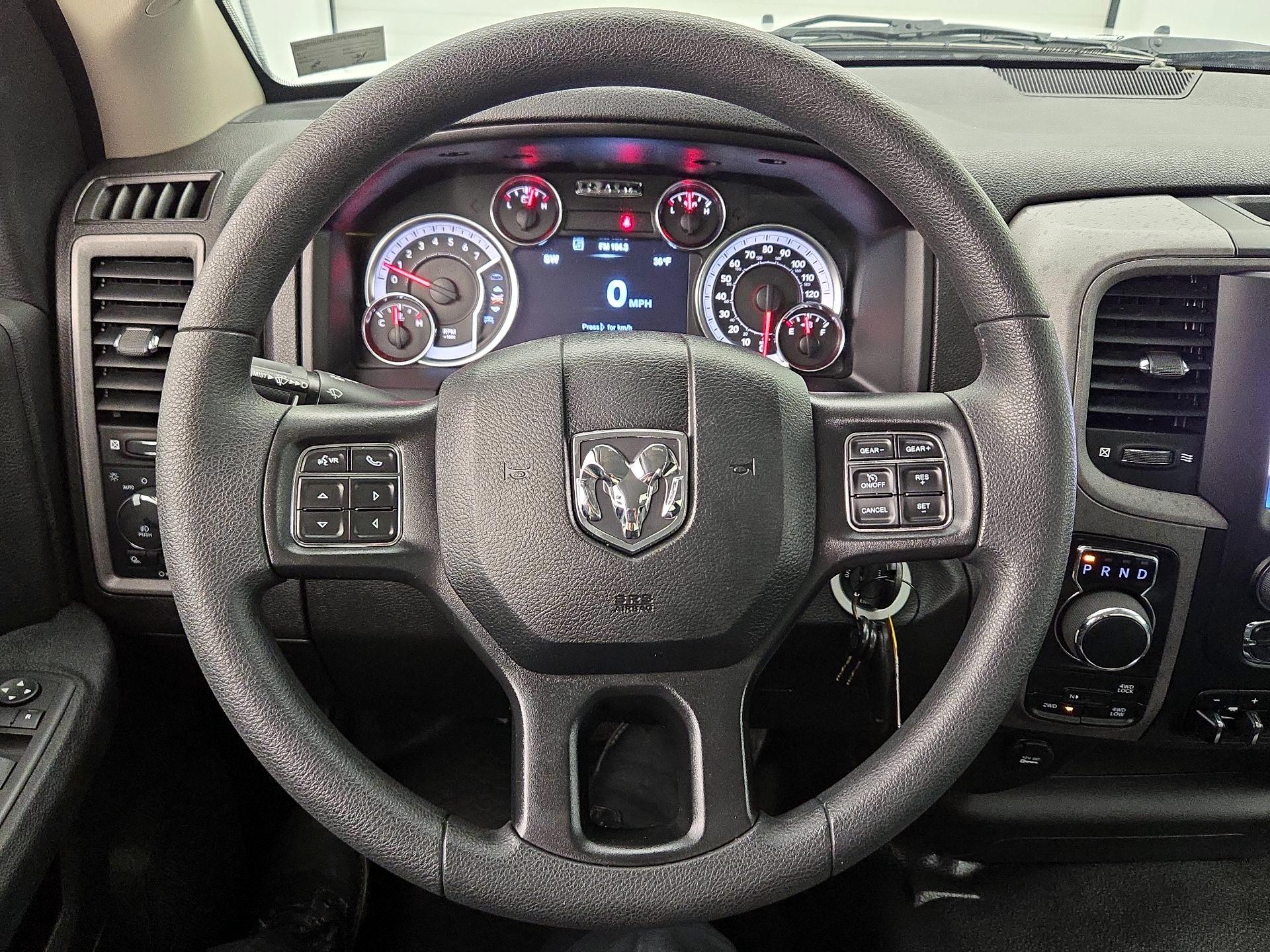 Thumbnail: 2023 RAM 1500 Classic - 10