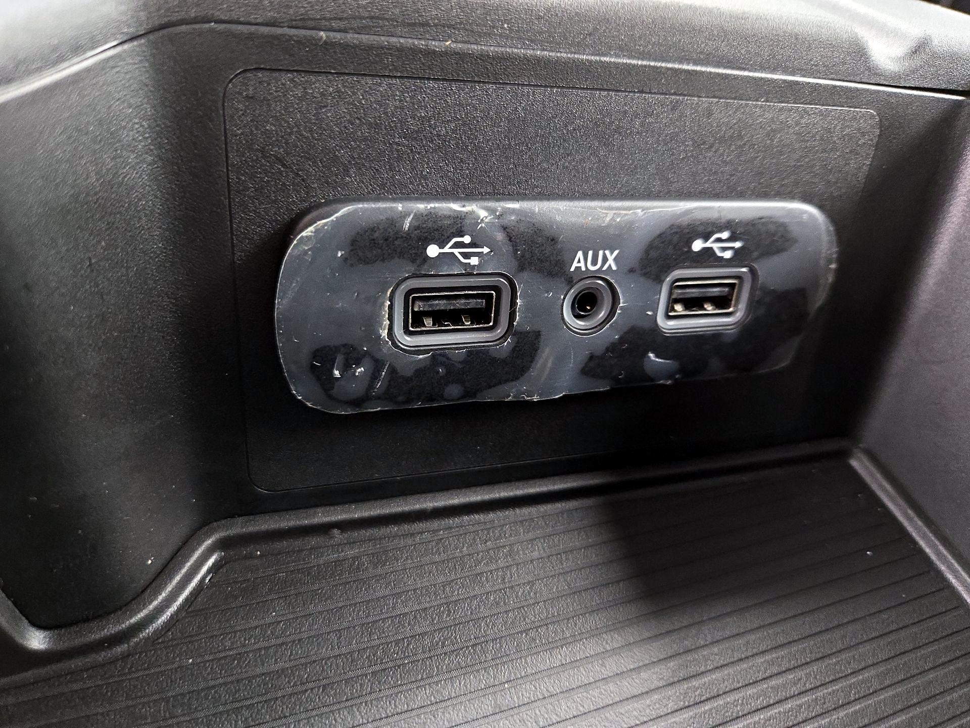 Thumbnail: 2023 RAM 1500 Classic - 18