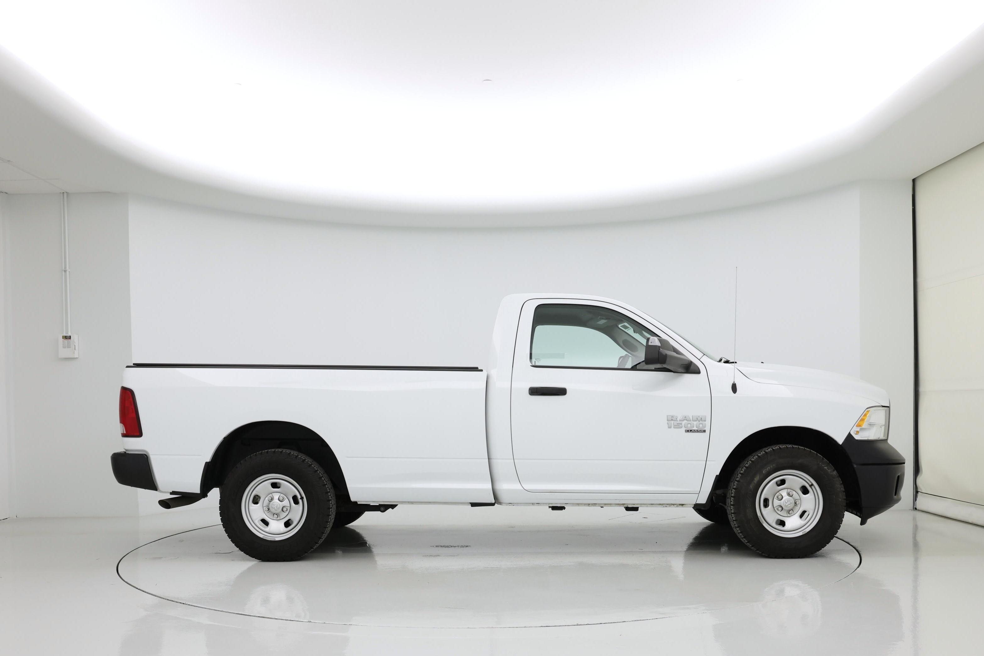 Thumbnail: 2023 RAM 1500 Classic - 7