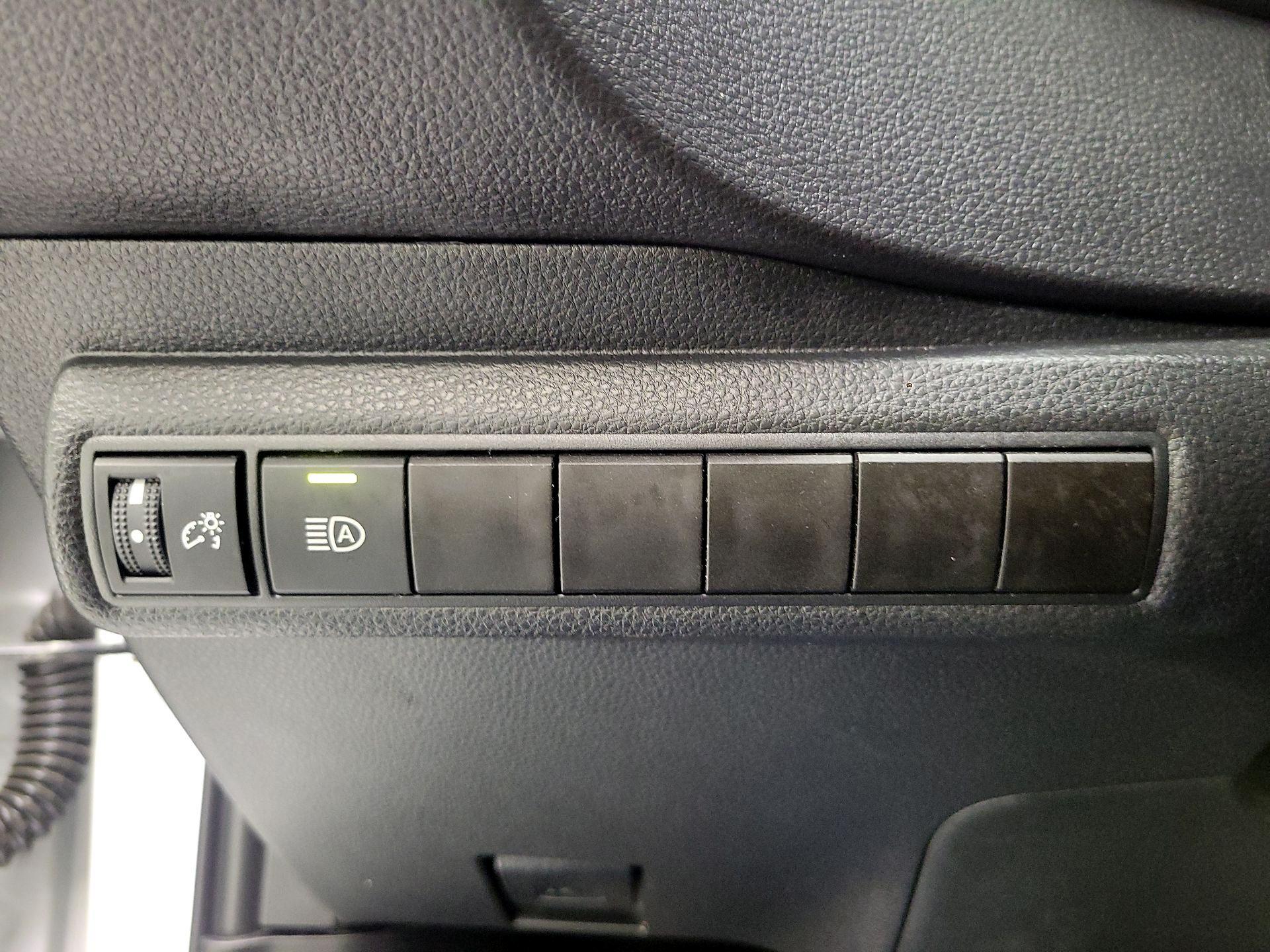 Thumbnail: 2024 Toyota Corolla - 11