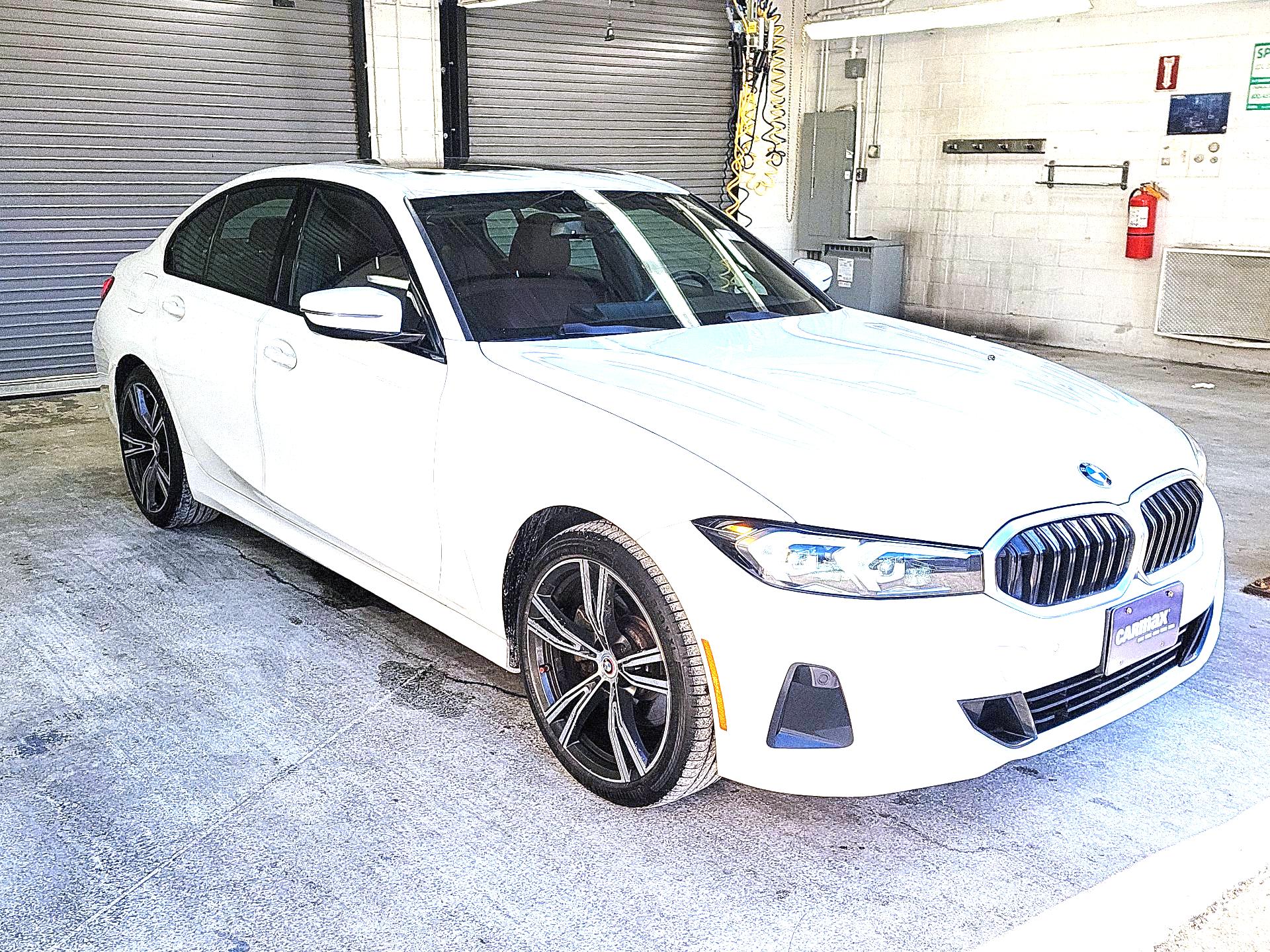 Thumbnail: 2023 BMW 3 Series - 1