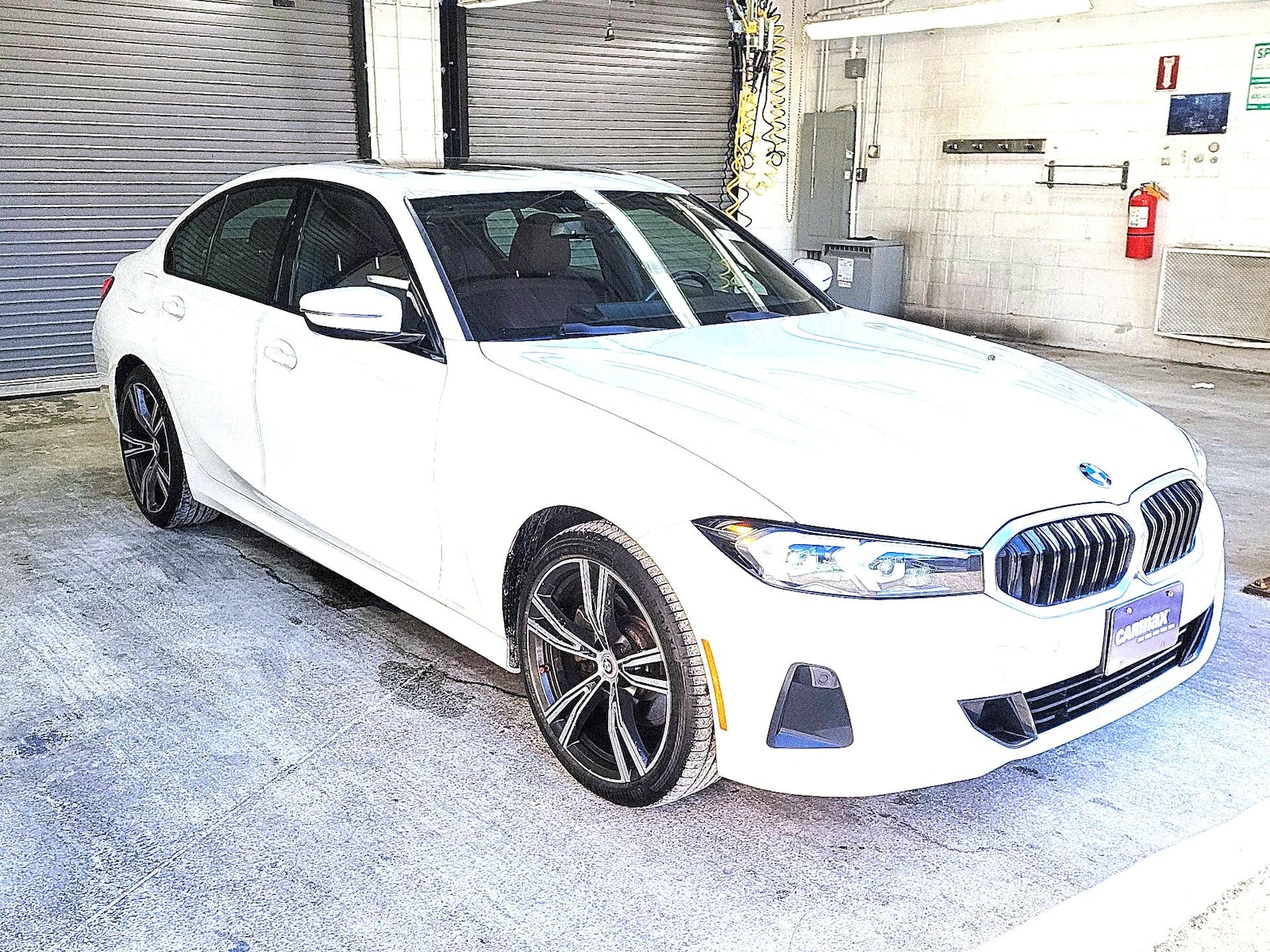 2023 BMW 3 Series 330i