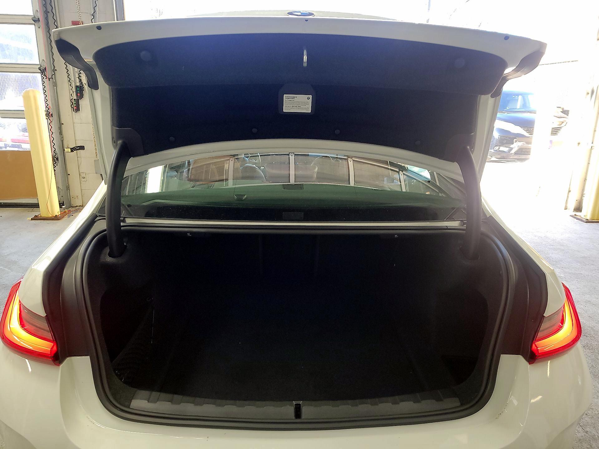 Thumbnail: 2023 BMW 3 Series - 20