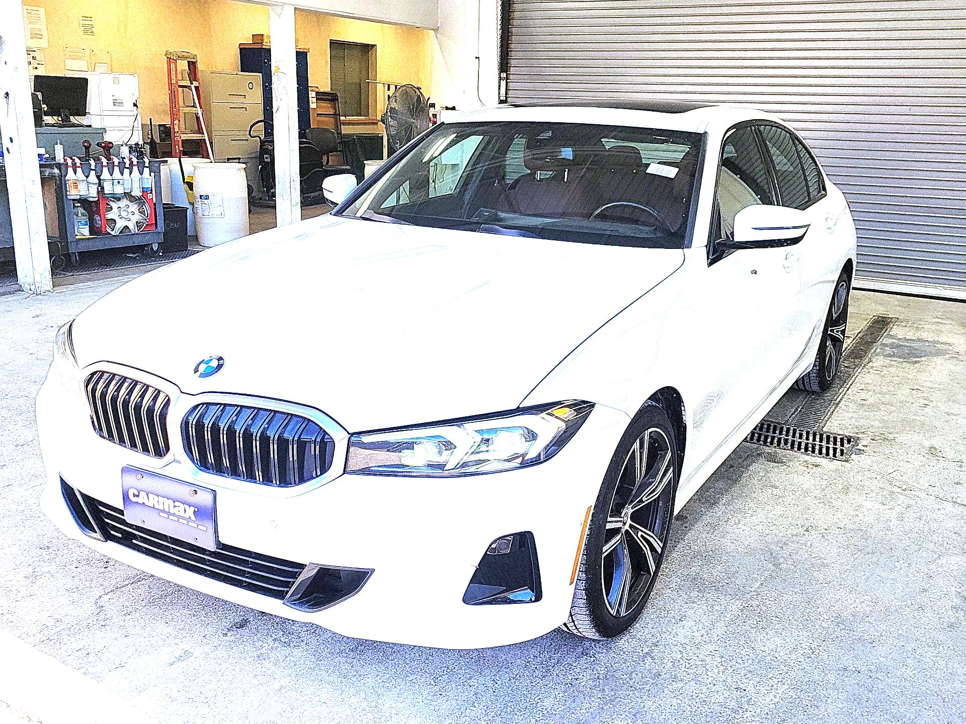 Thumbnail: 2023 BMW 3 Series - 3