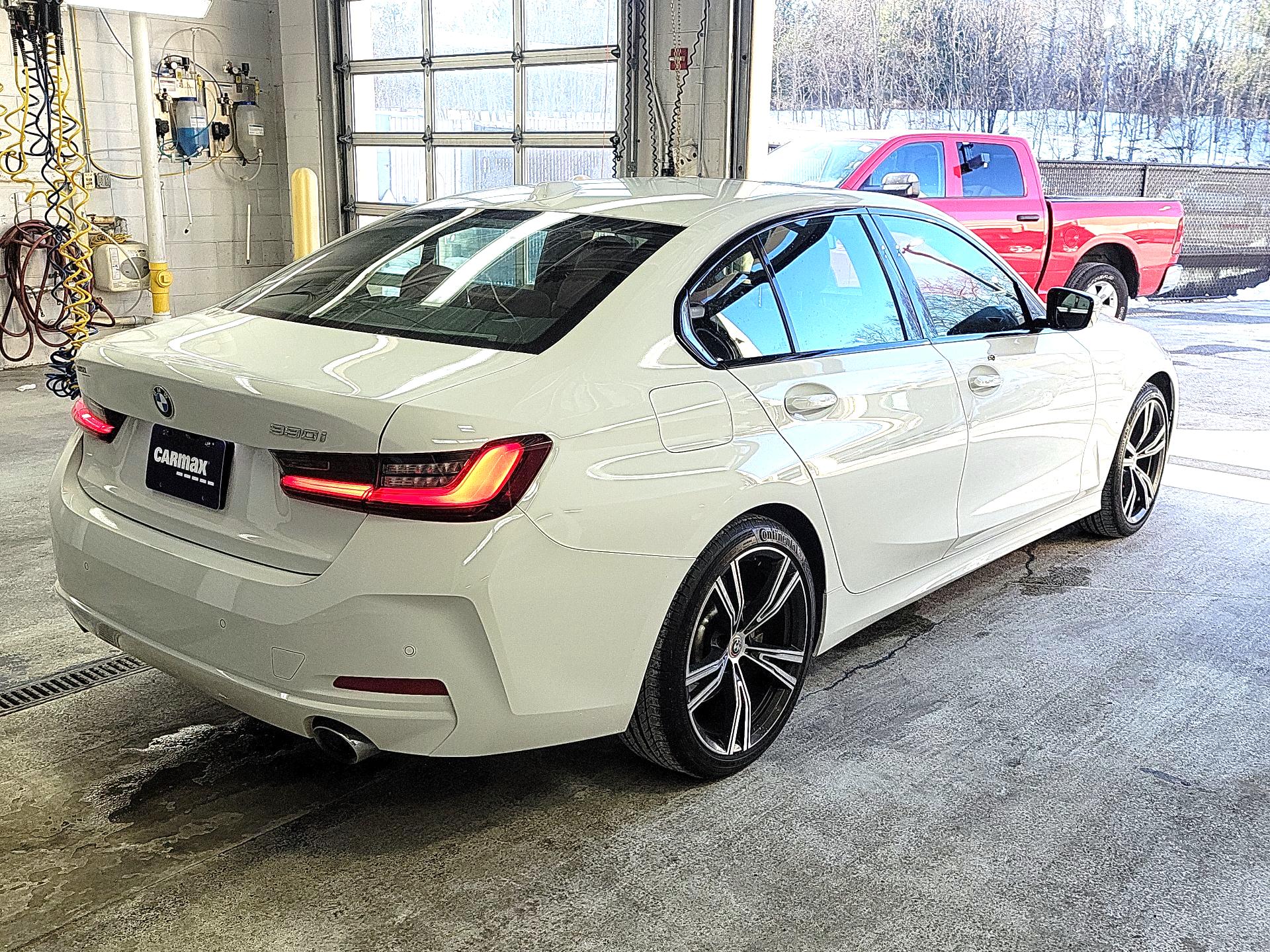 Thumbnail: 2023 BMW 3 Series - 5