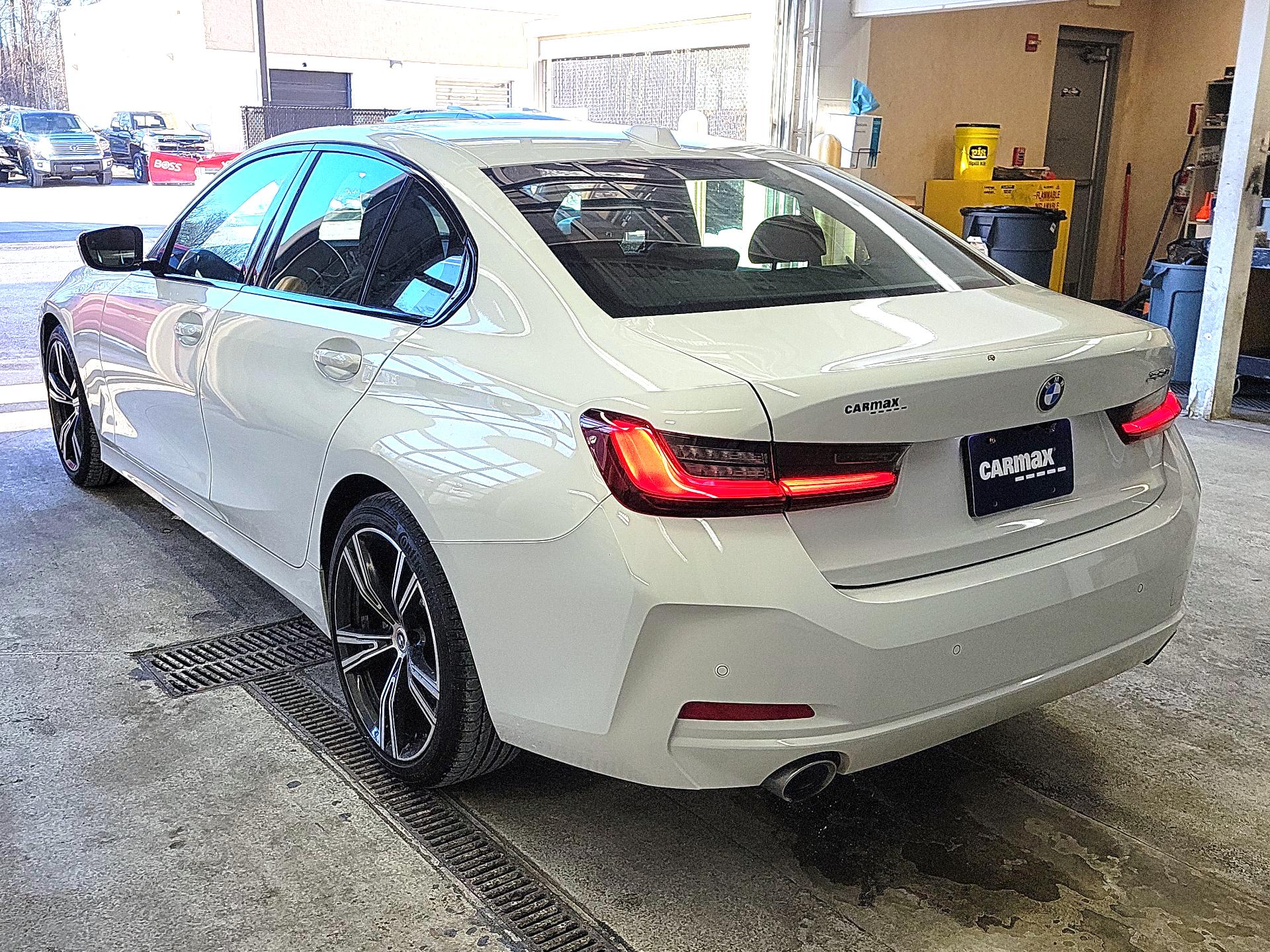 Thumbnail: 2023 BMW 3 Series - 7