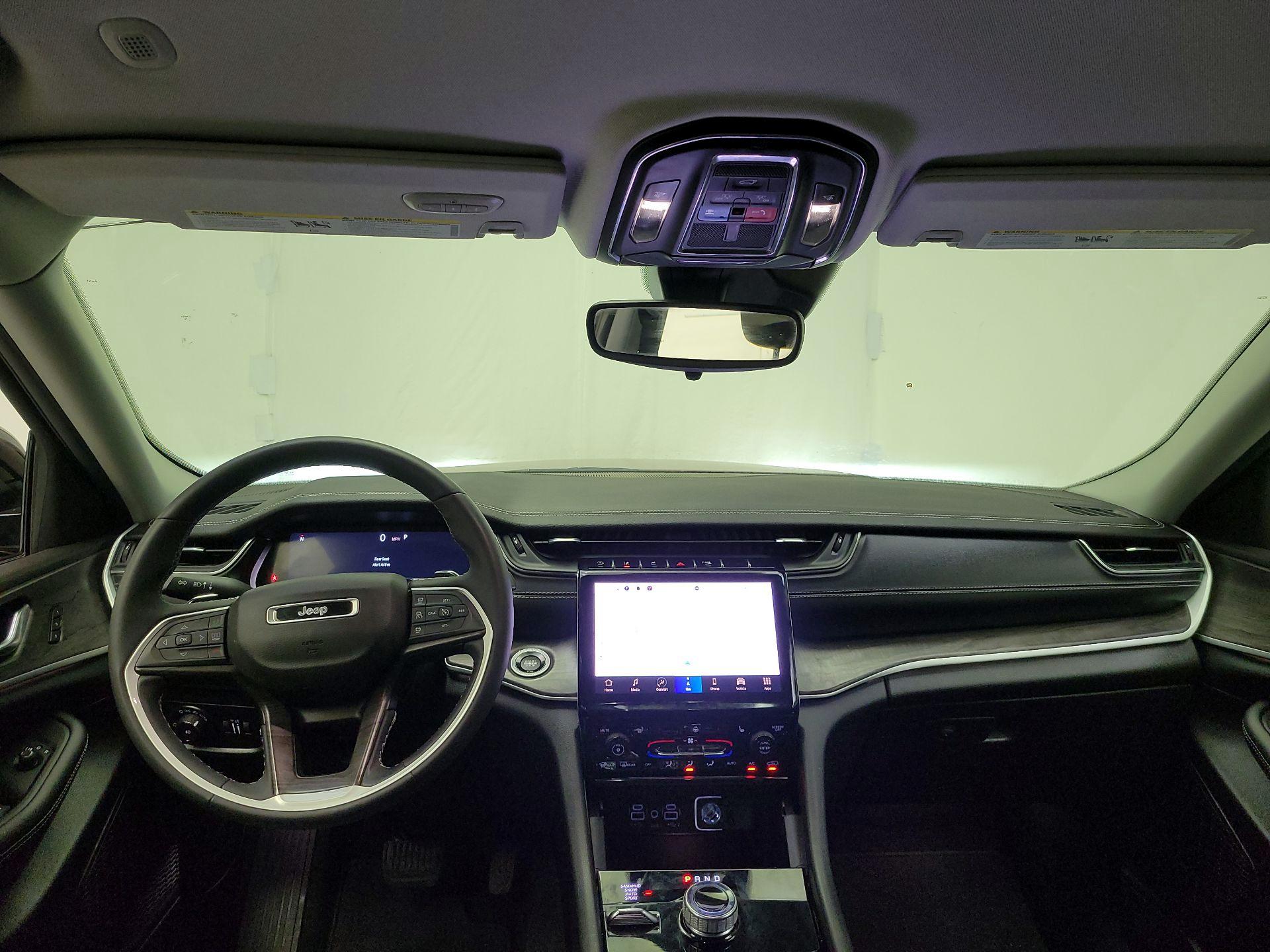 Thumbnail: 2023 Jeep Grand Cherokee - 9