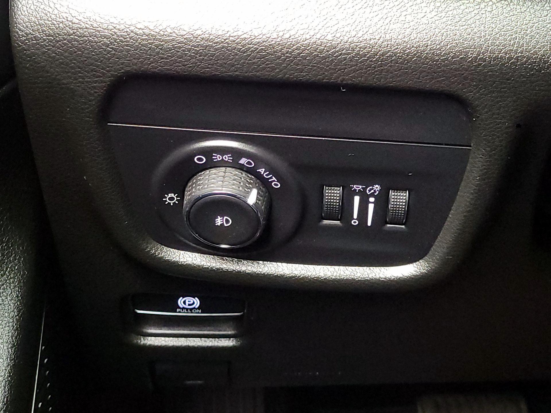 Thumbnail: 2023 Jeep Grand Cherokee - 13