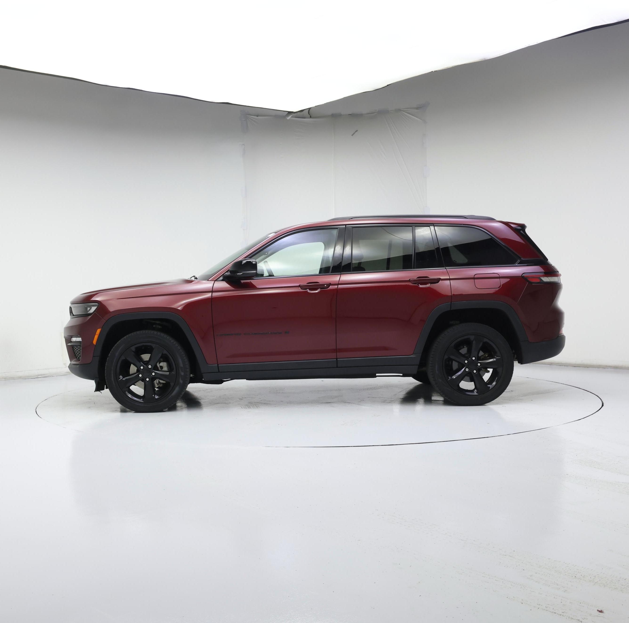 Thumbnail: 2023 Jeep Grand Cherokee - 3