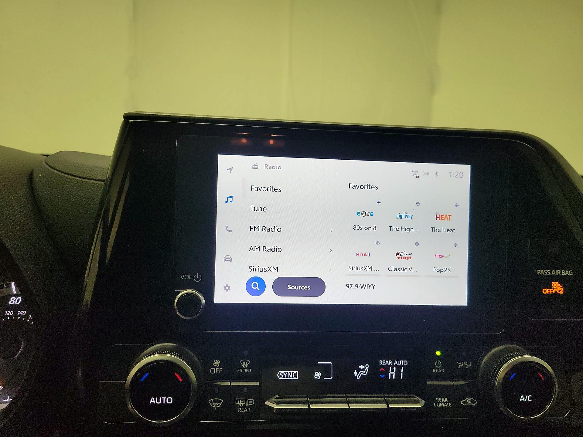 Thumbnail: 2023 Toyota Highlander - 13