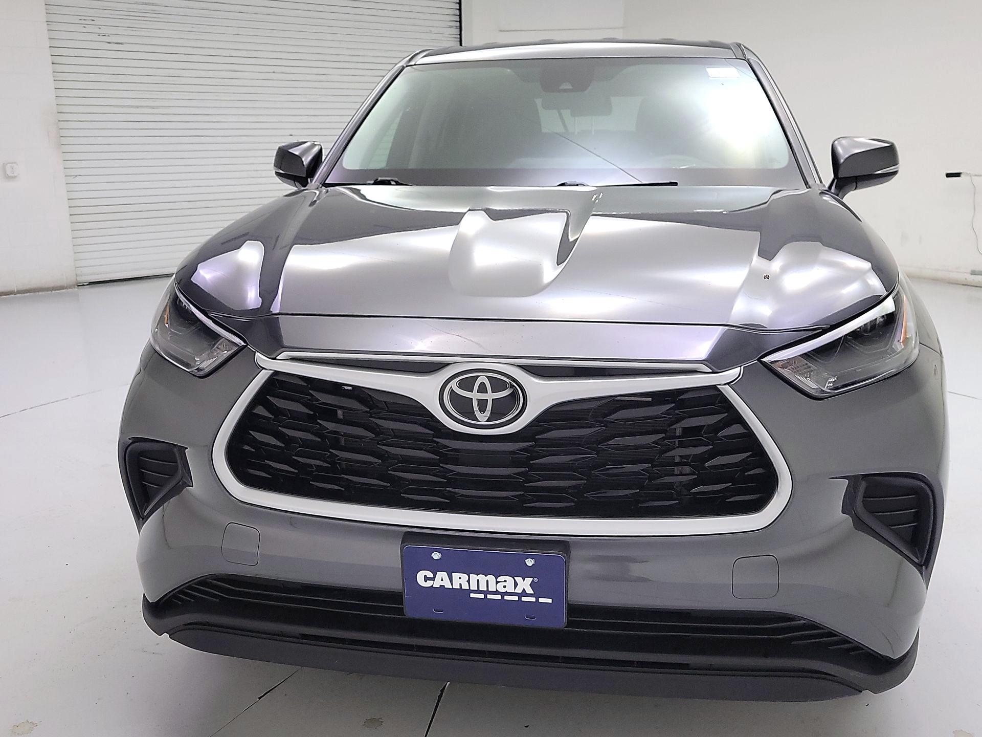 Thumbnail: 2023 Toyota Highlander - 2