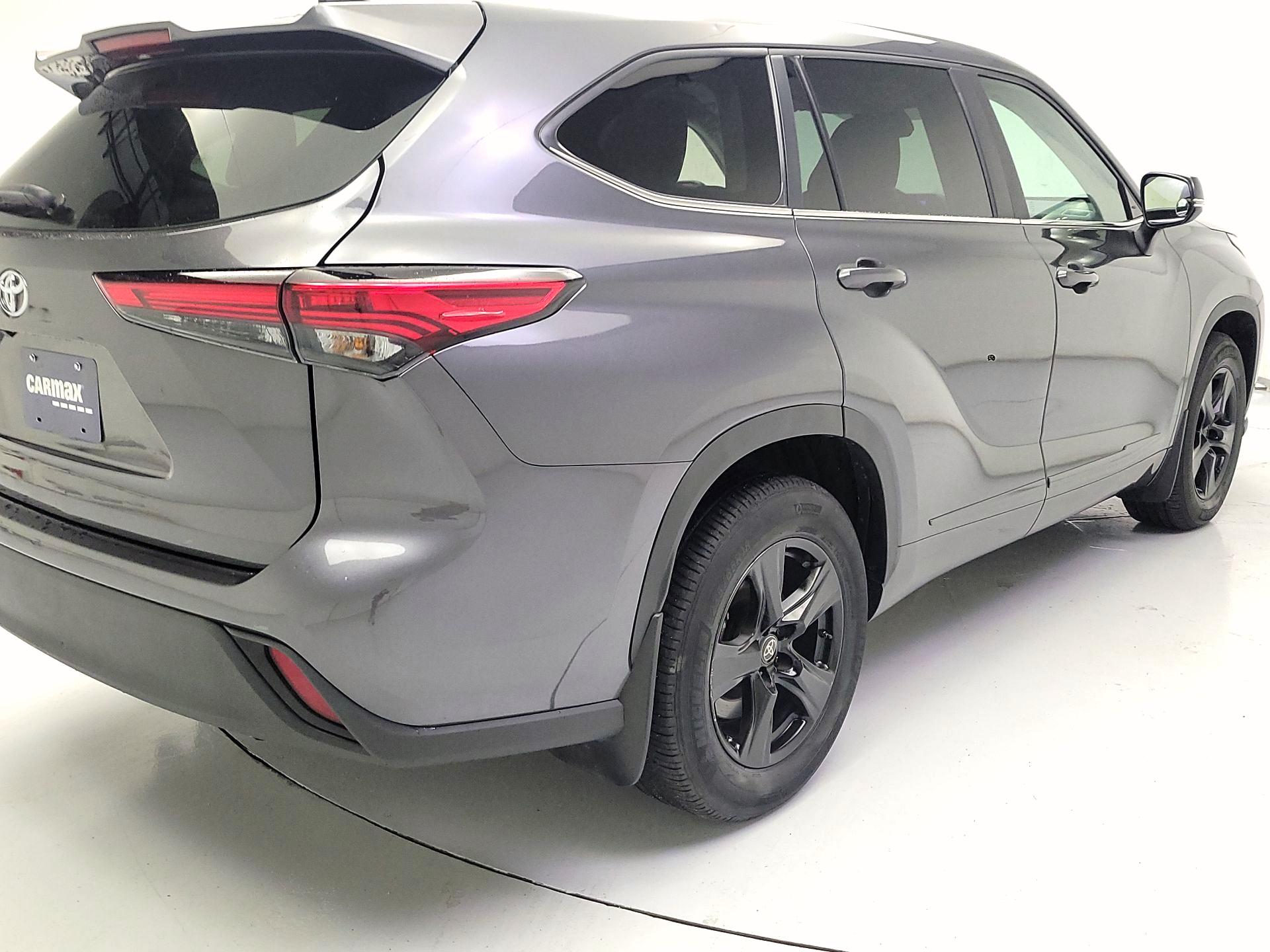 Thumbnail: 2023 Toyota Highlander - 5