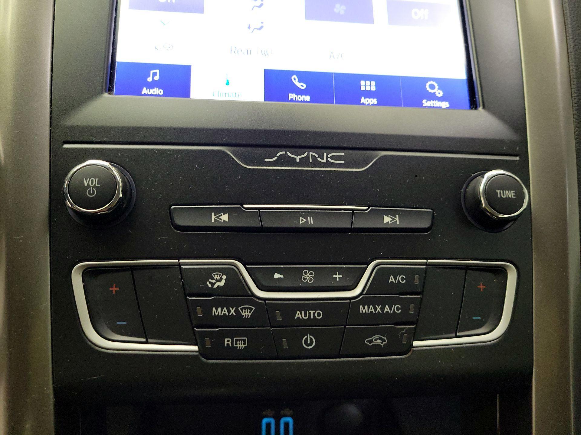 Thumbnail: 2020 Ford Fusion - 14