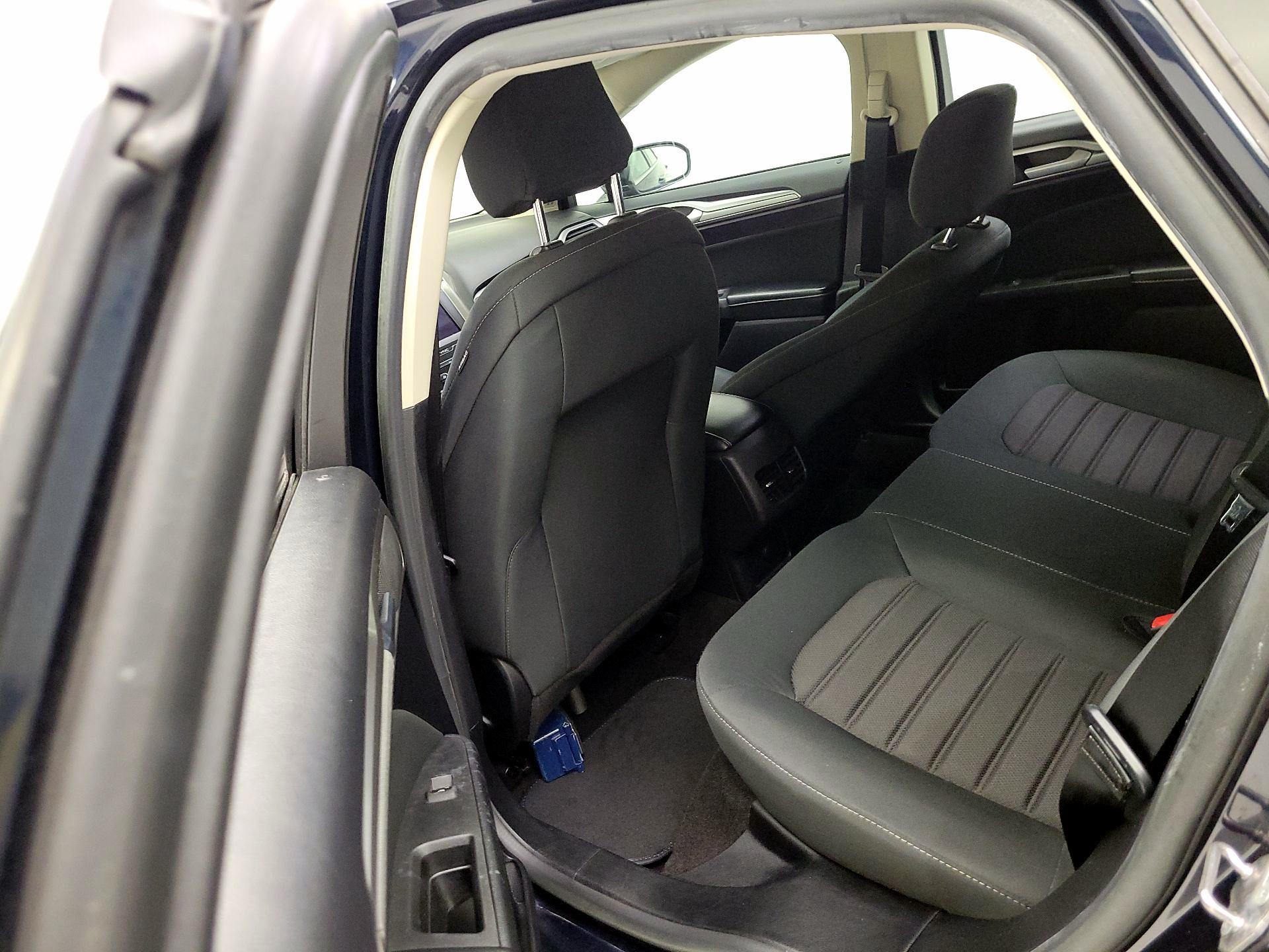 Thumbnail: 2020 Ford Fusion - 17