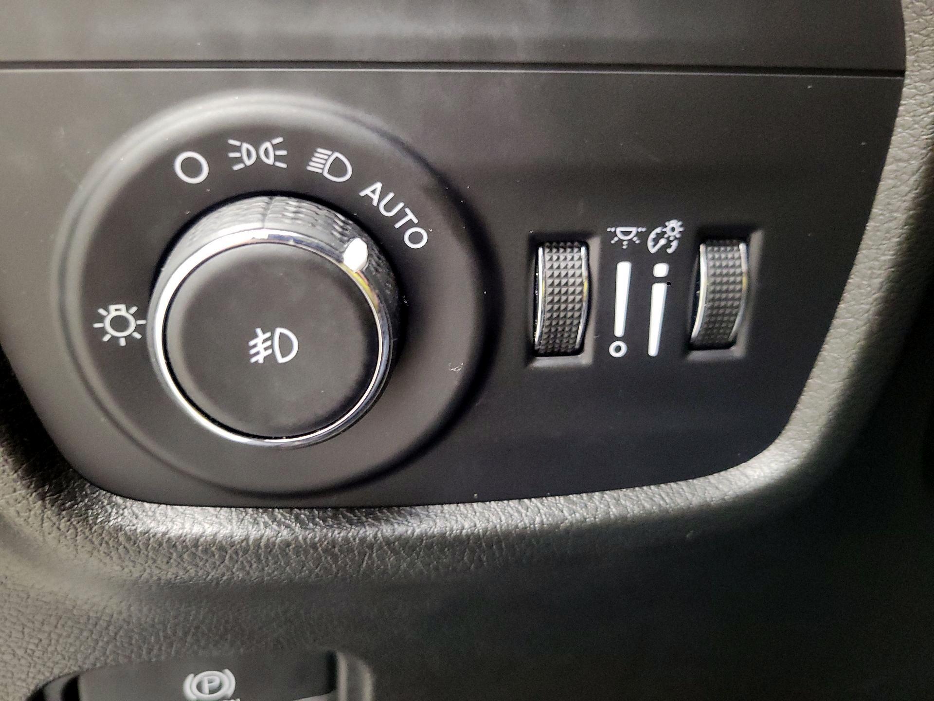 Thumbnail: 2023 Jeep Grand Cherokee - 13