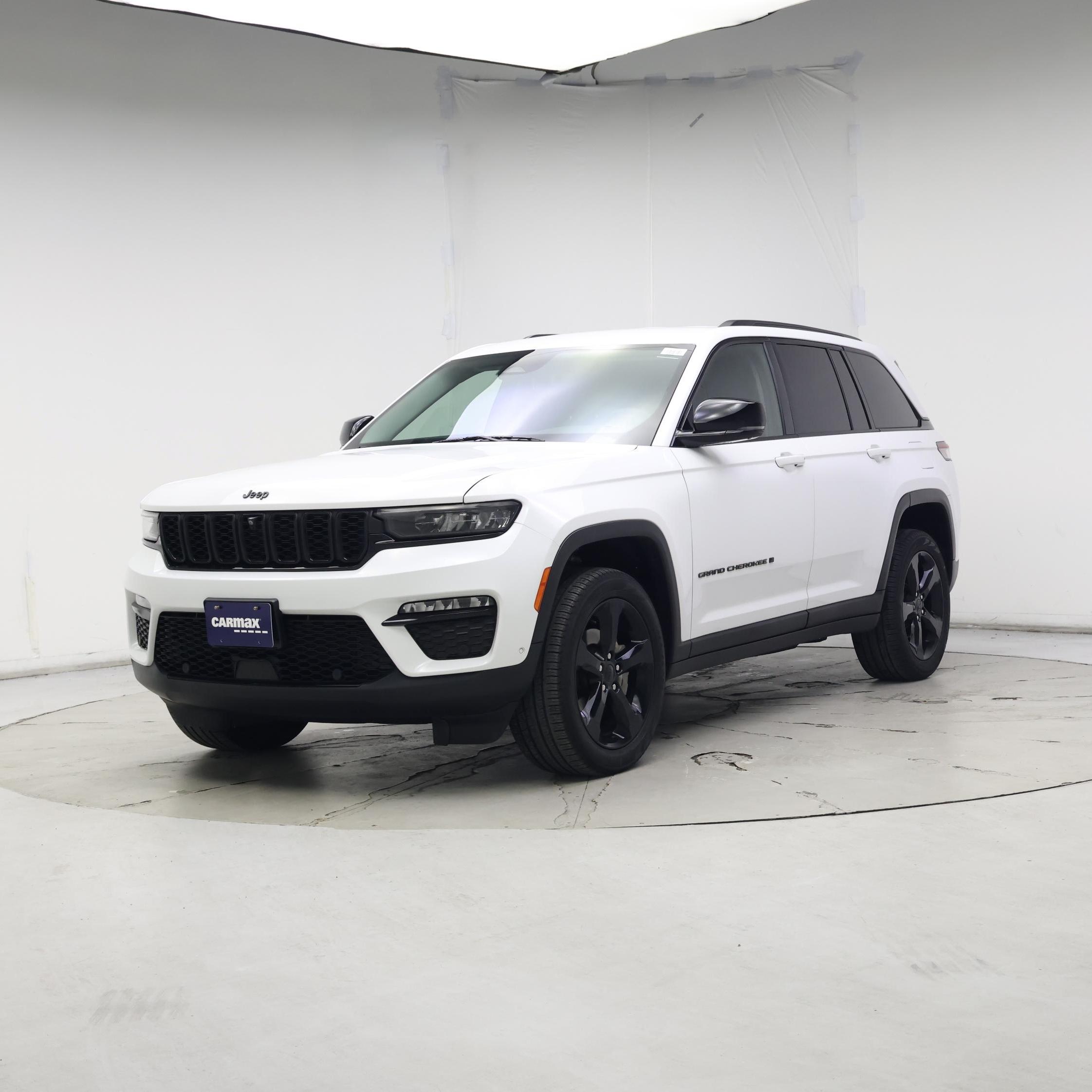 Thumbnail: 2023 Jeep Grand Cherokee - 4