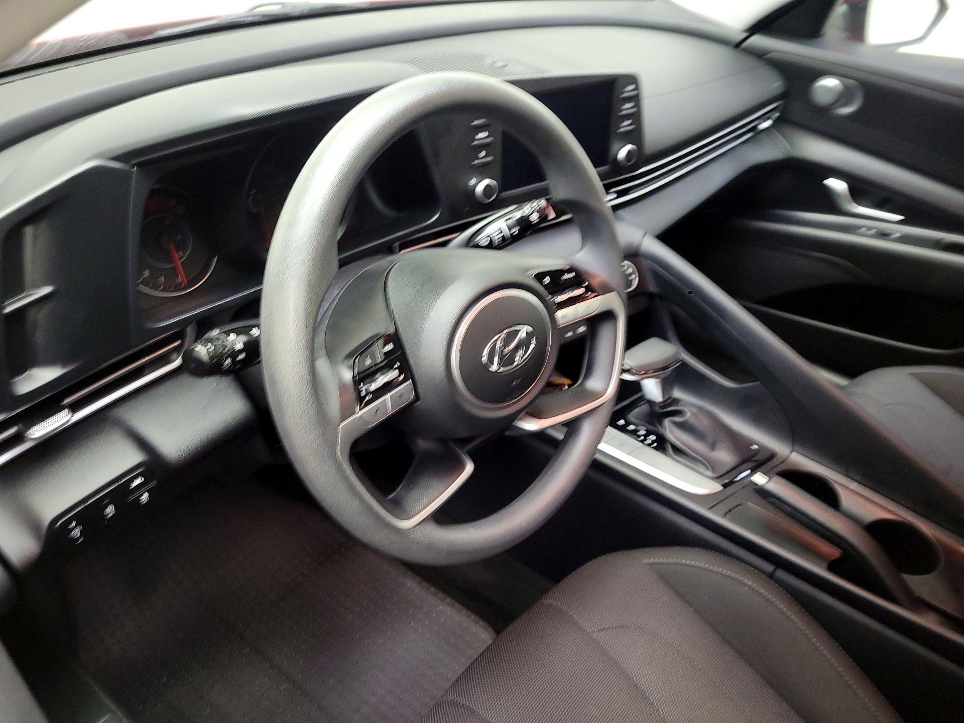 Thumbnail: 2021 Hyundai Elantra - 9