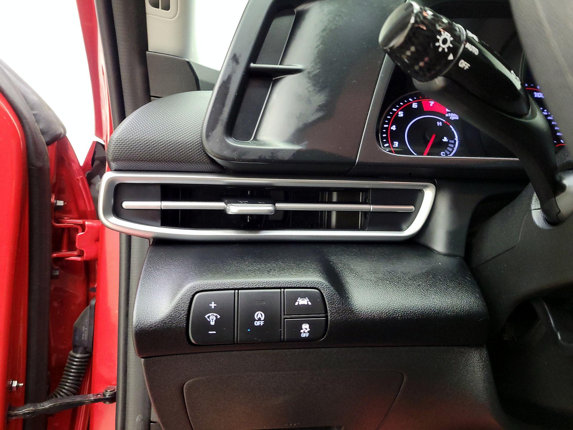 Thumbnail: 2021 Hyundai Elantra - 13